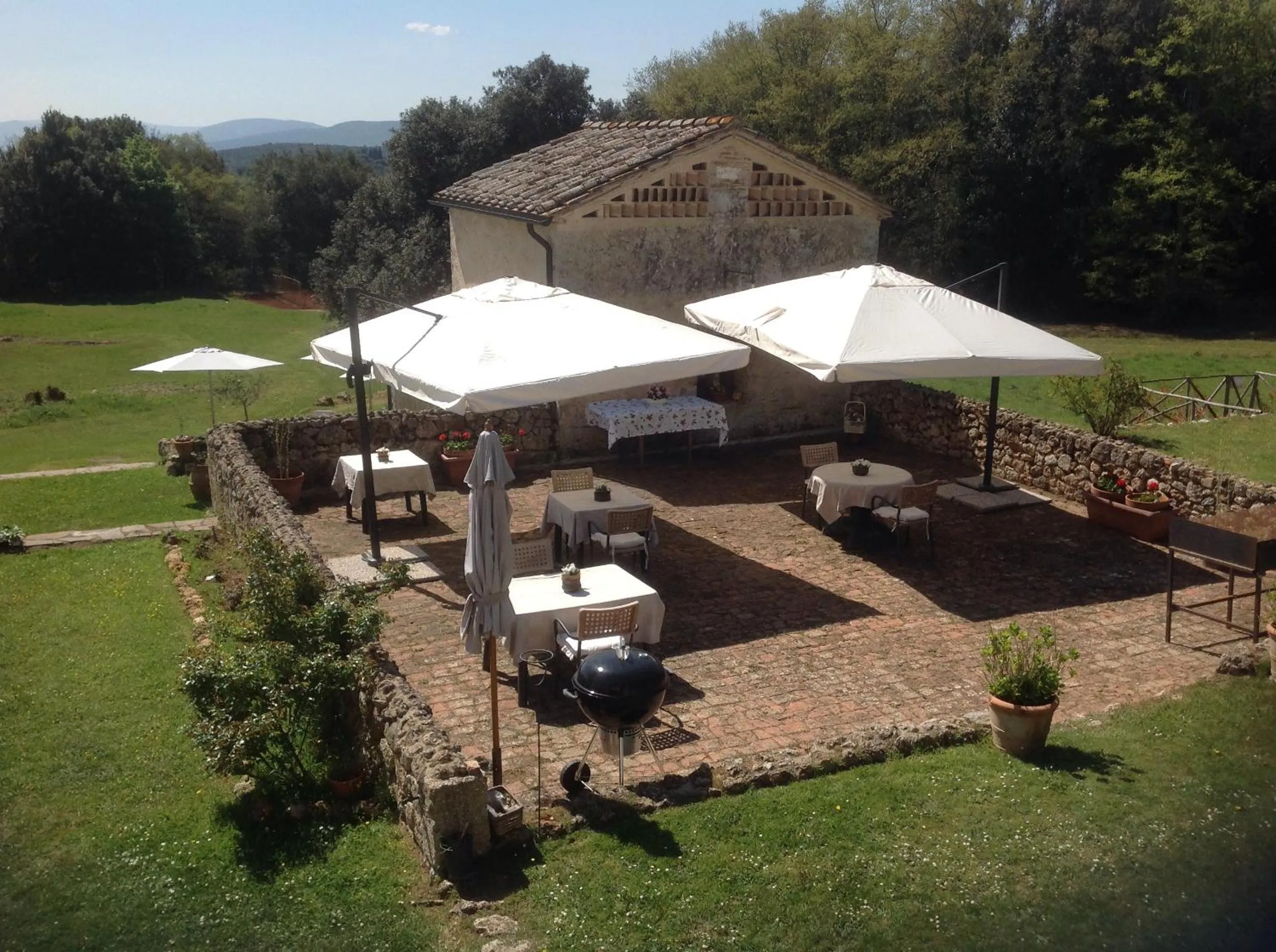 Restaurant/places to eat in La Canonica Di San Michele