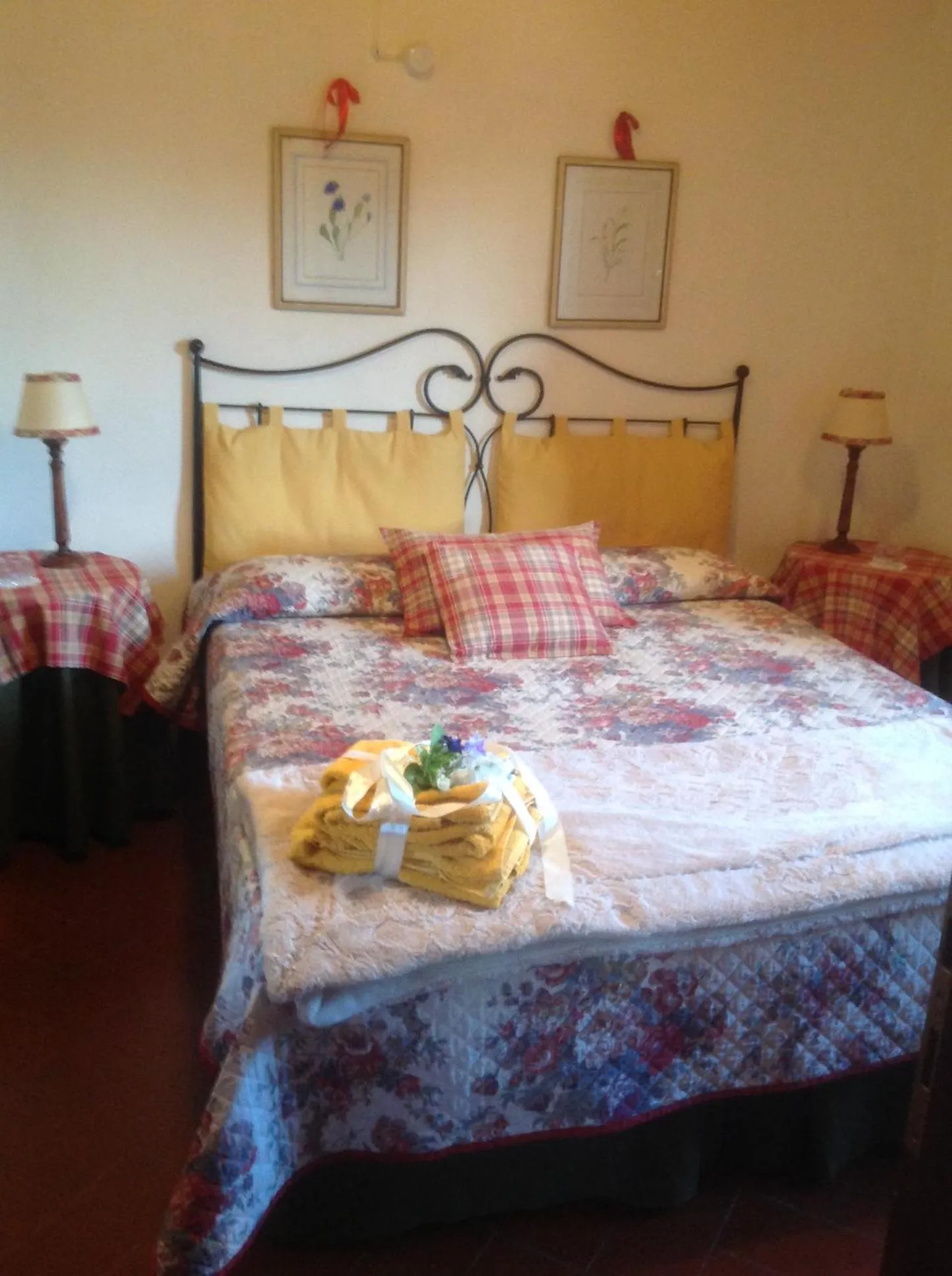 Bed in La Canonica Di San Michele