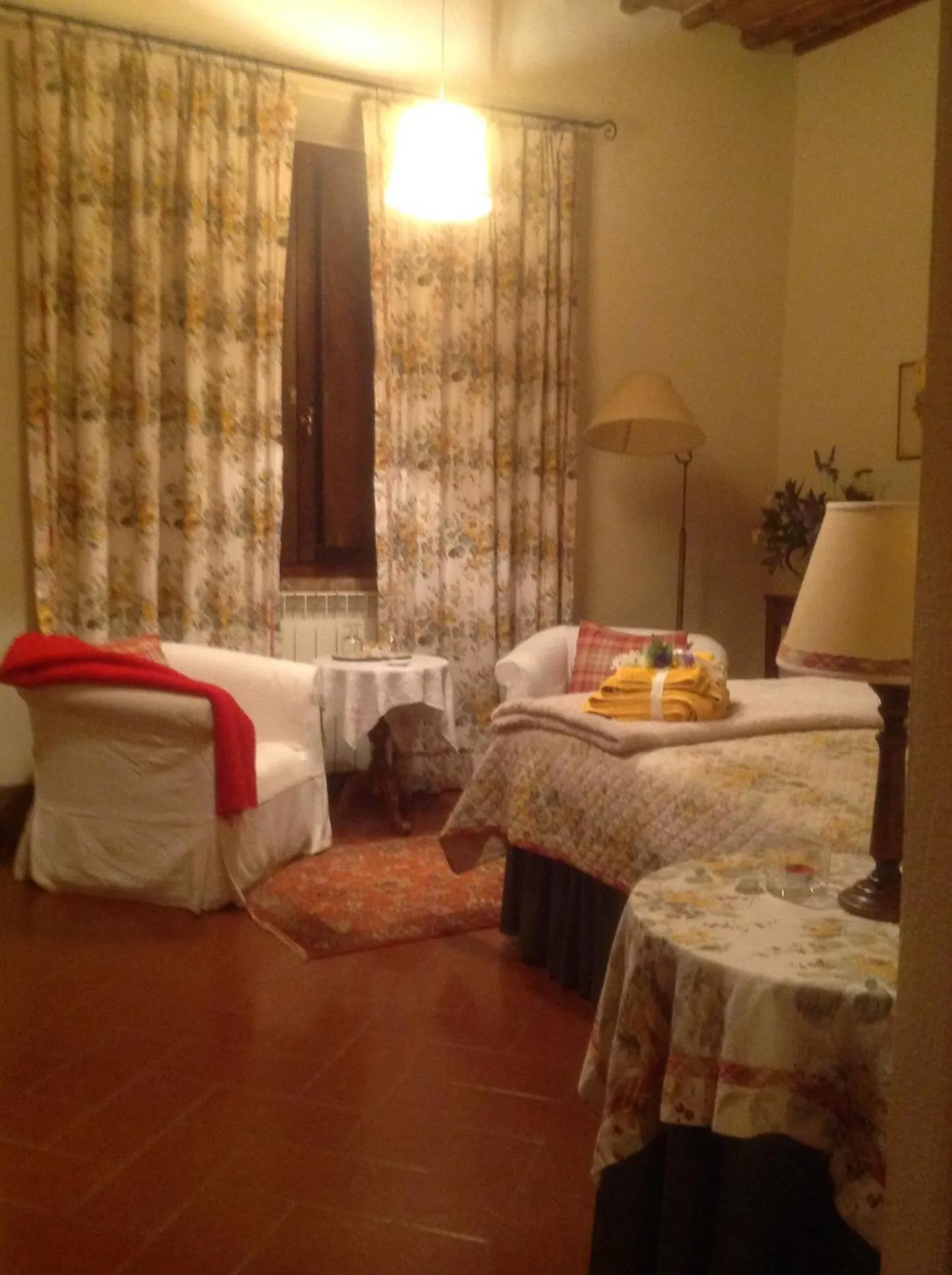 Bed in La Canonica Di San Michele
