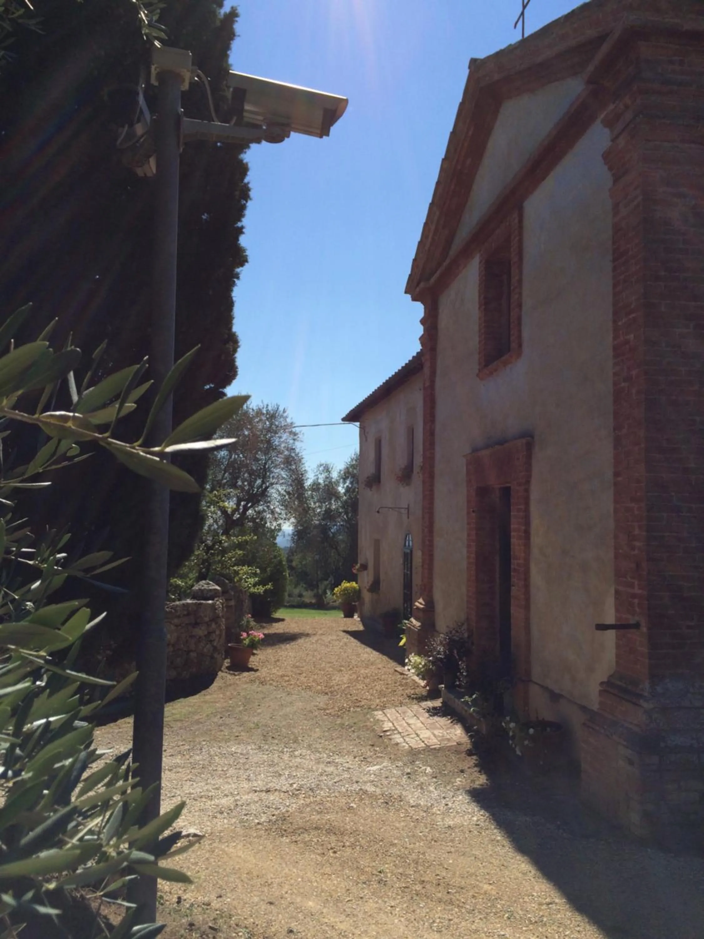 Property building in La Canonica Di San Michele