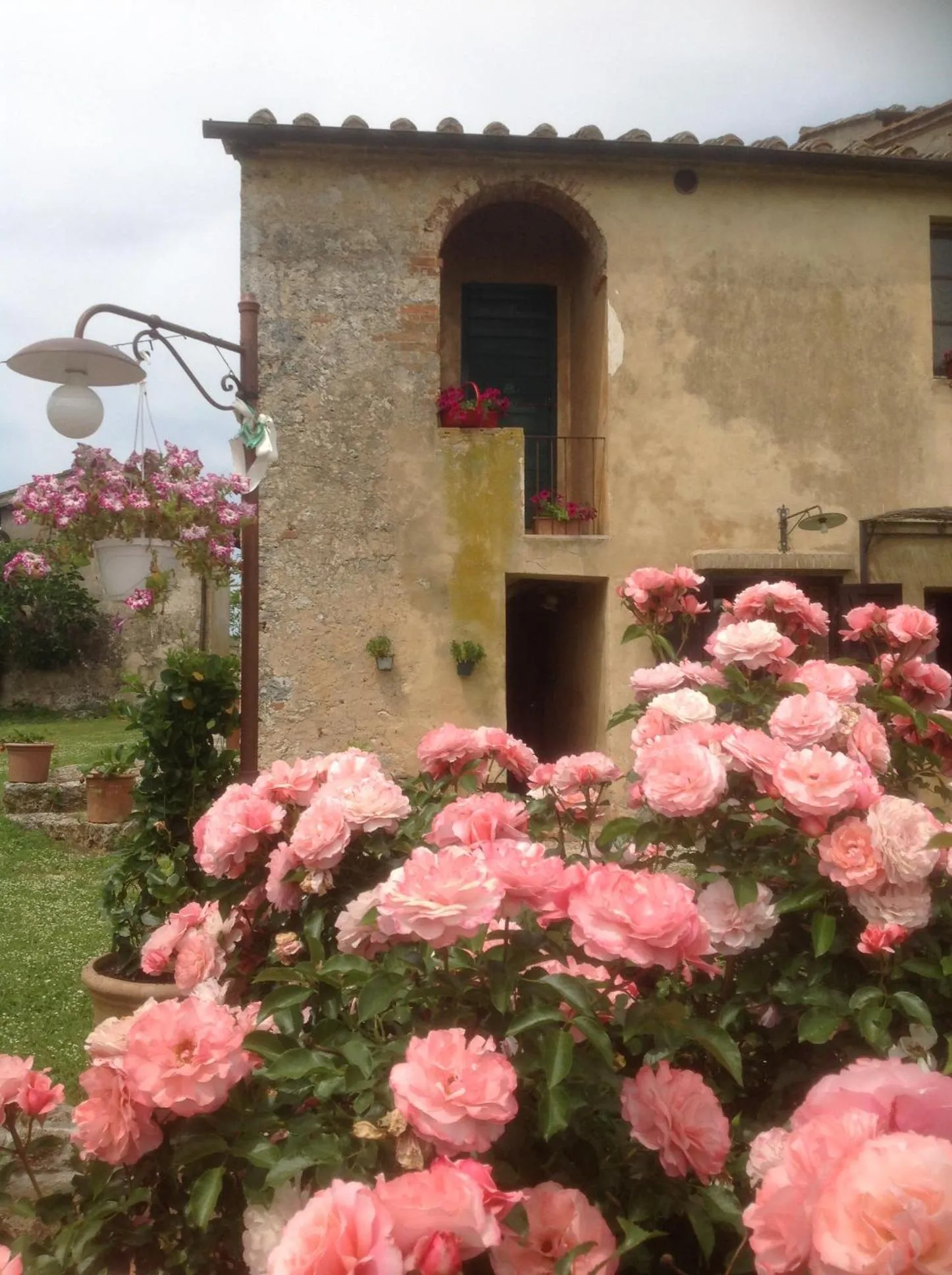 Property building in La Canonica Di San Michele
