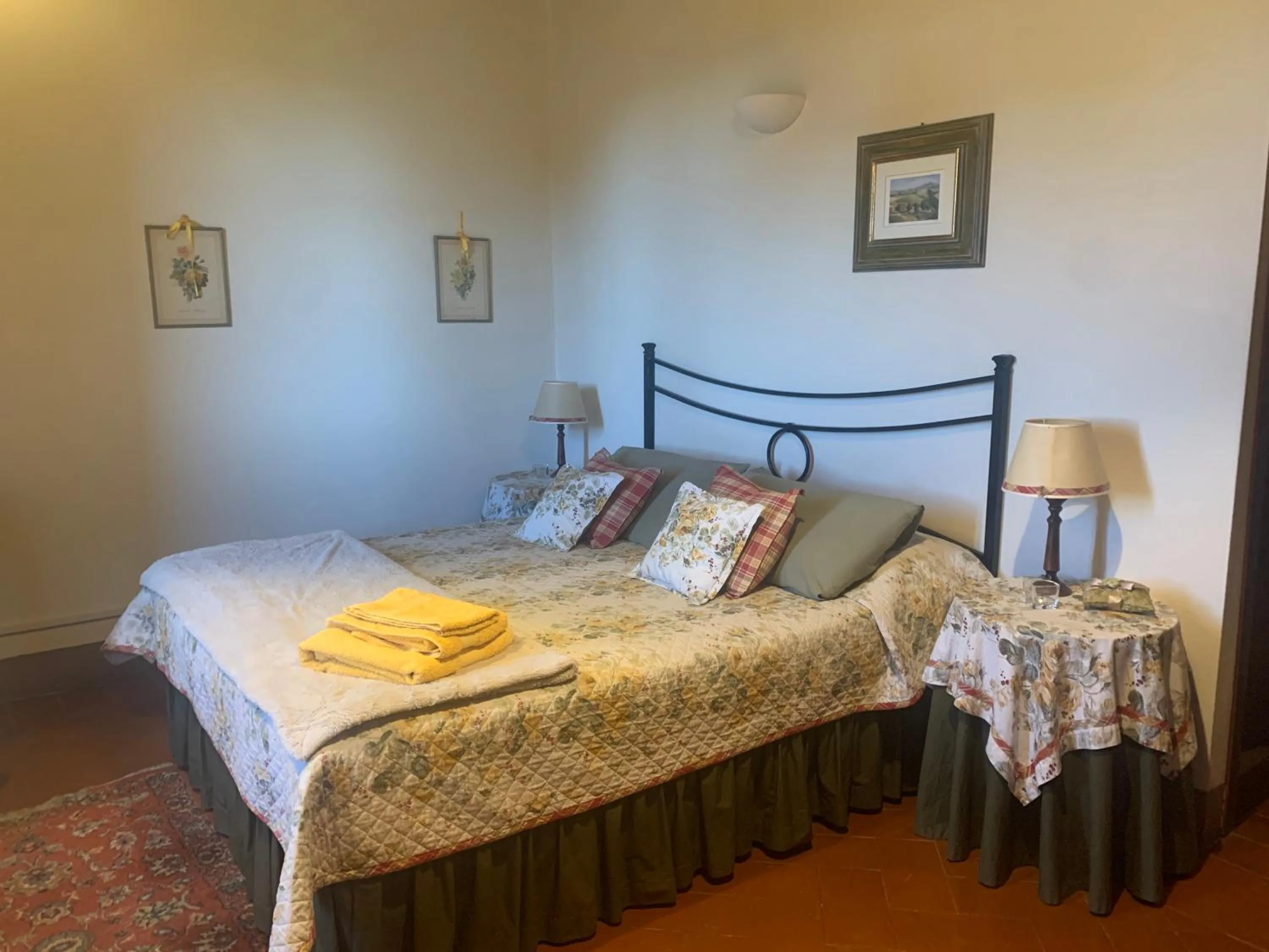 Bed in La Canonica Di San Michele