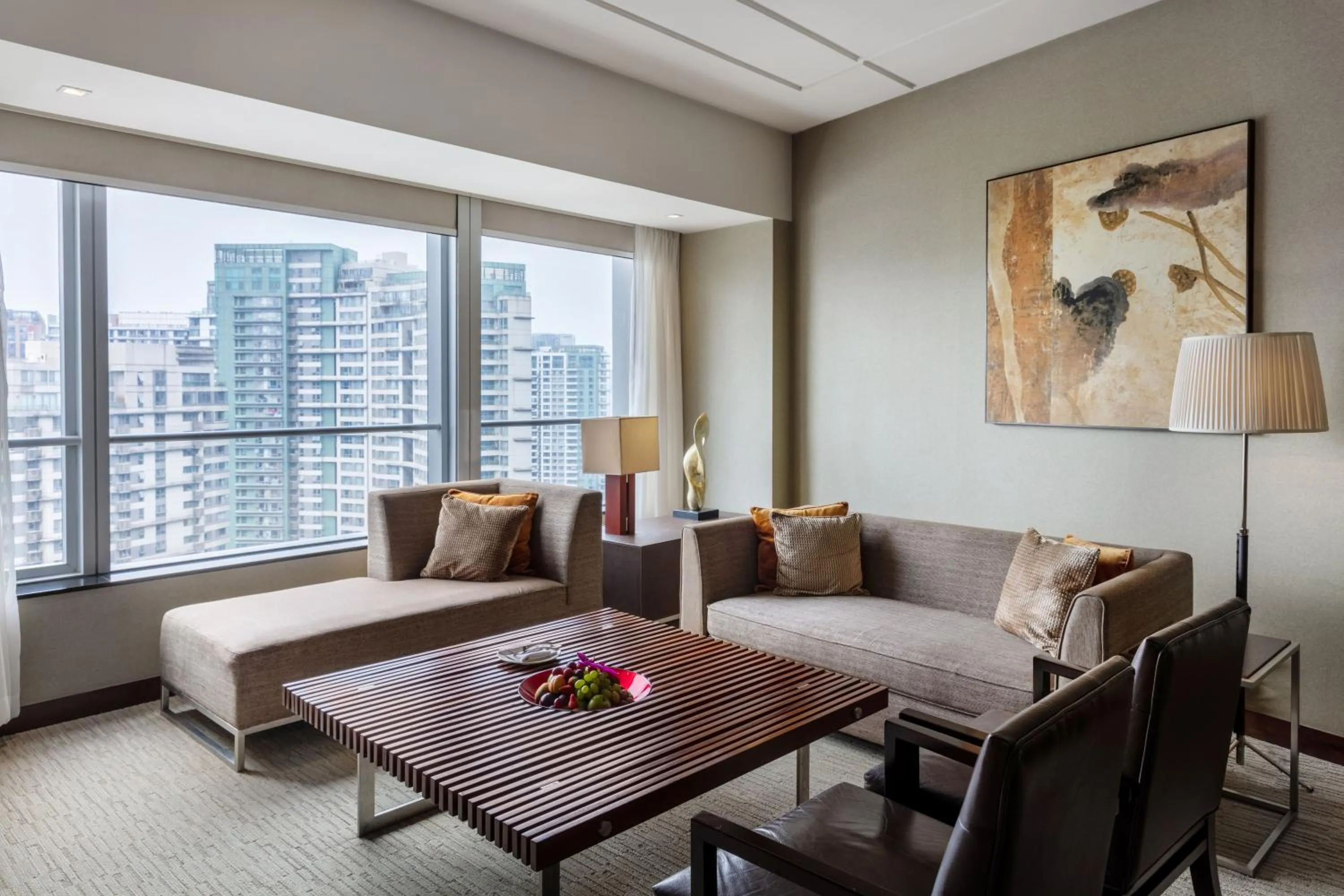 Living room in Grand Millennium Beijing