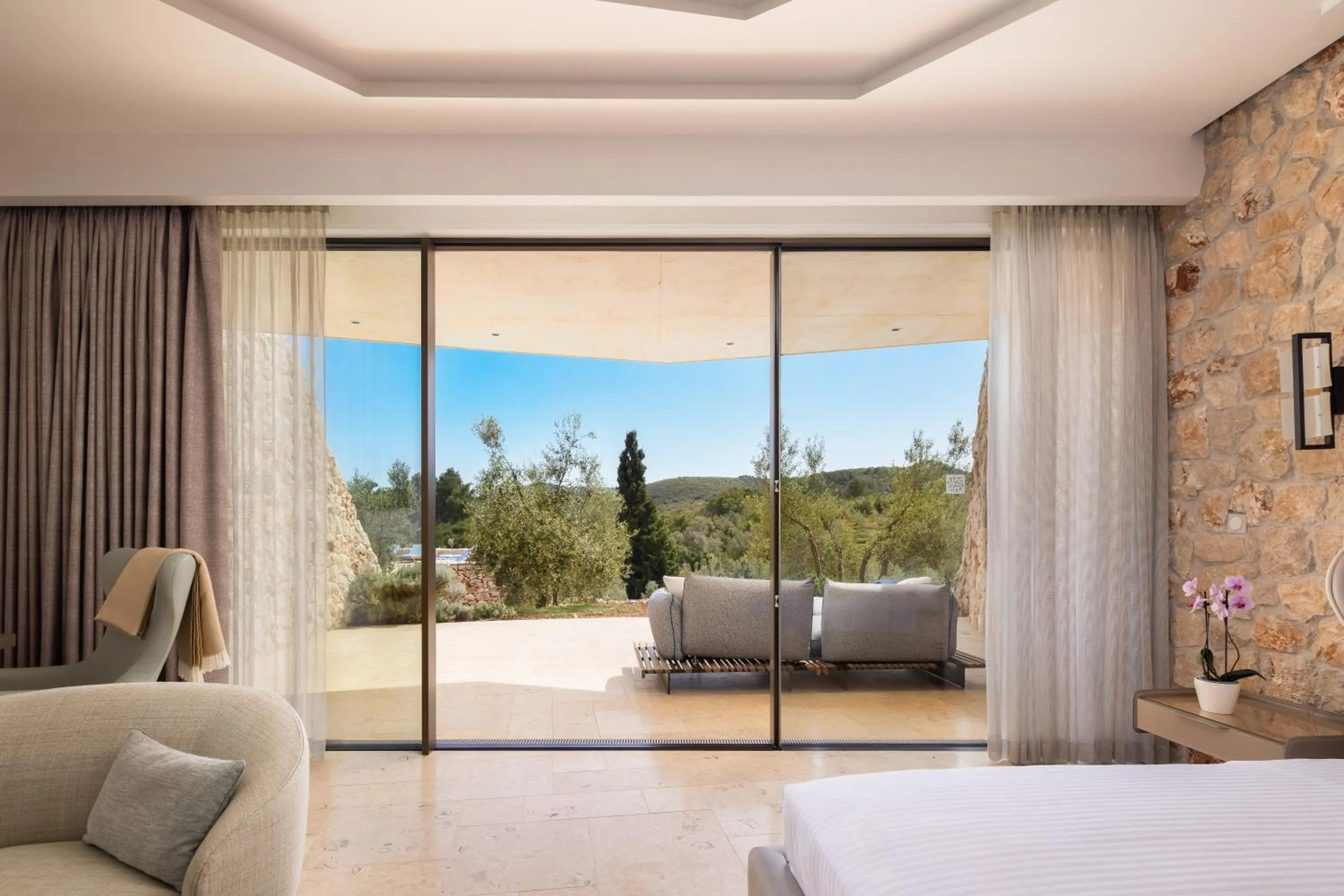 Balcony/Terrace, Bed in Villa Nai 3.3