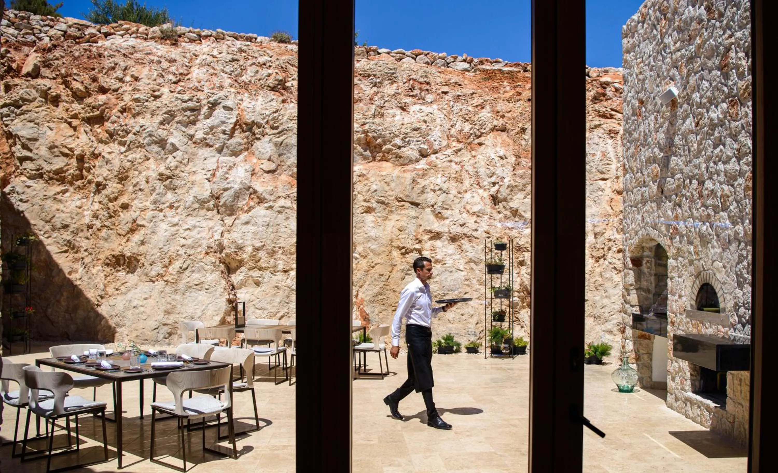 Restaurant/places to eat in Villa Nai 3.3