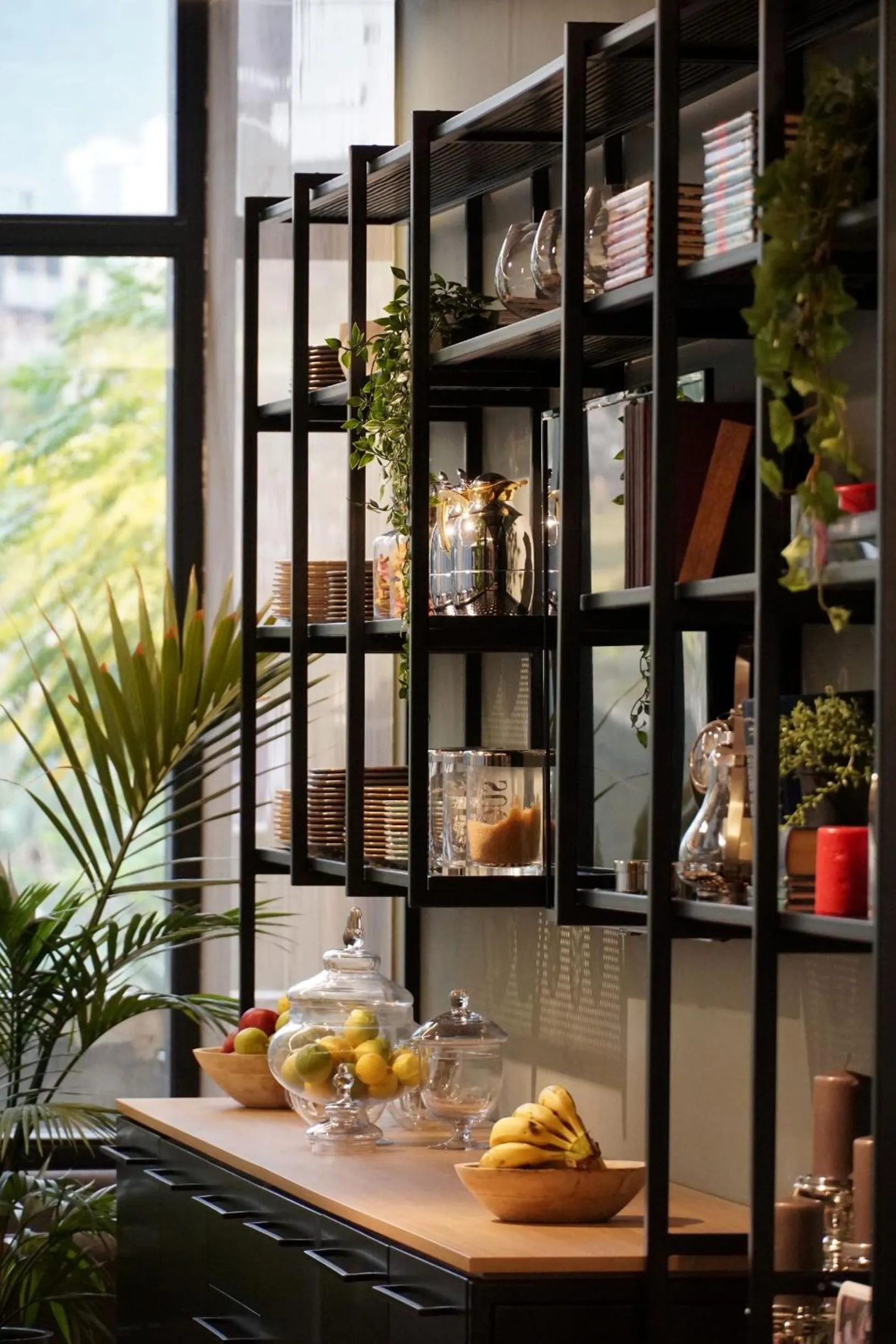 Restaurant/places to eat in VOTRE hotel