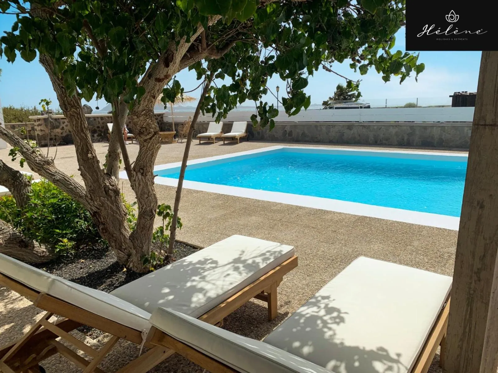 Swimming pool in Hélène Holidays - Hotel Boutique