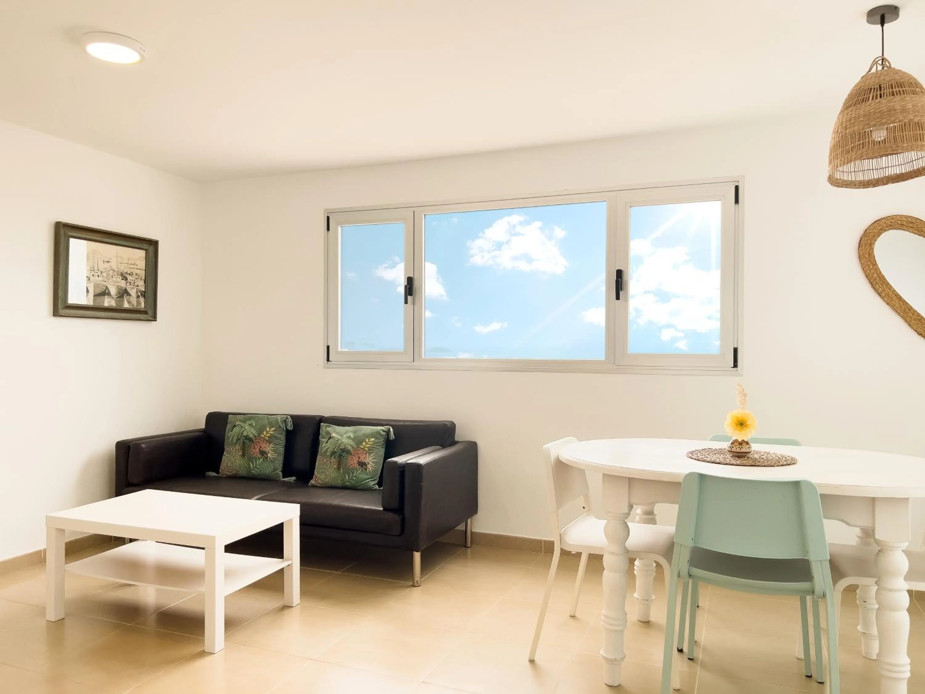 Dining area in Hélène Holidays - Hotel Boutique