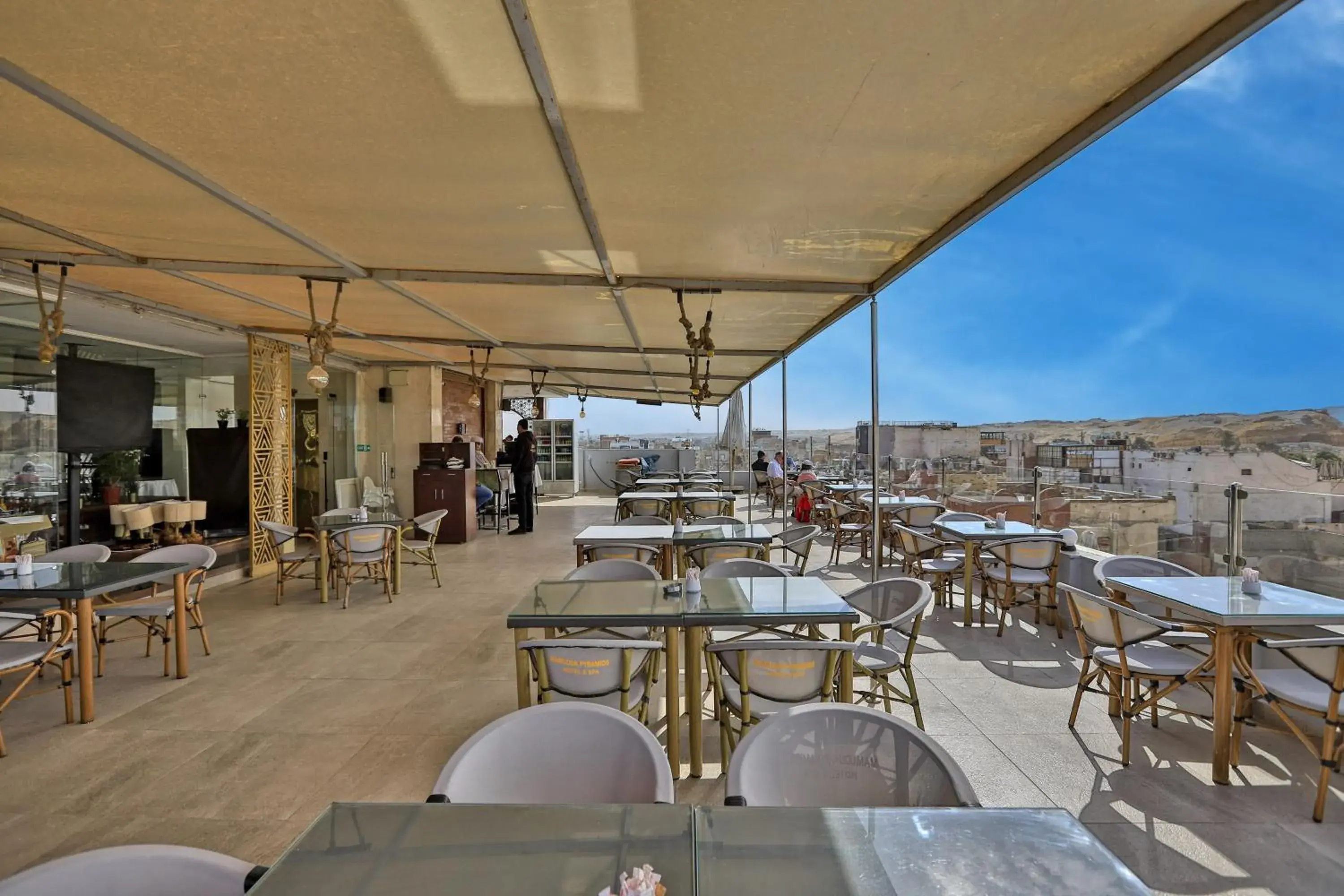 Restaurant/places to eat in Mamlouk Pyramids Hotel Restaurant/places to eat in Mamlouk Pyramids Hotel