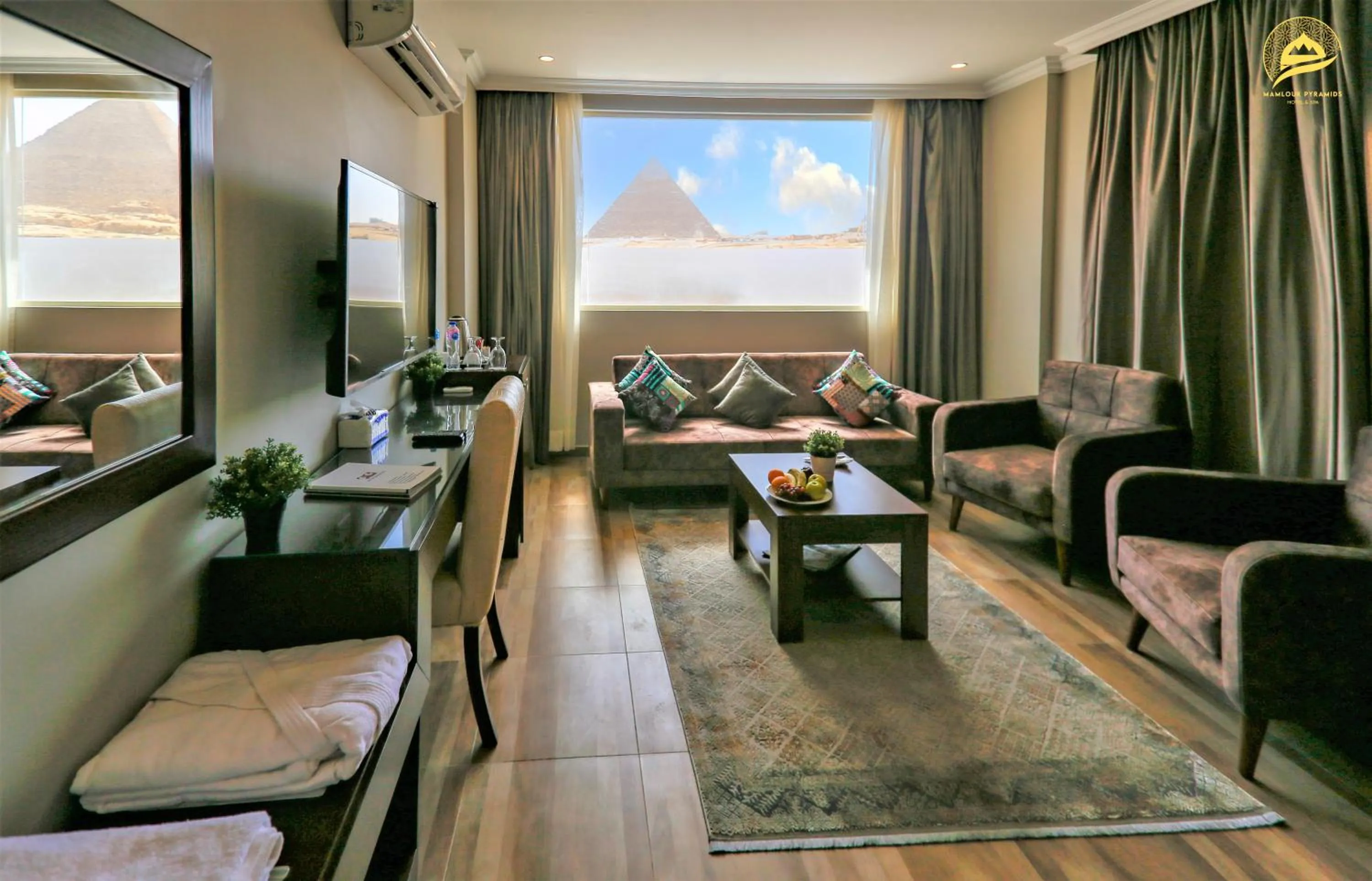 Seating area in Mamlouk Pyramids Hotel