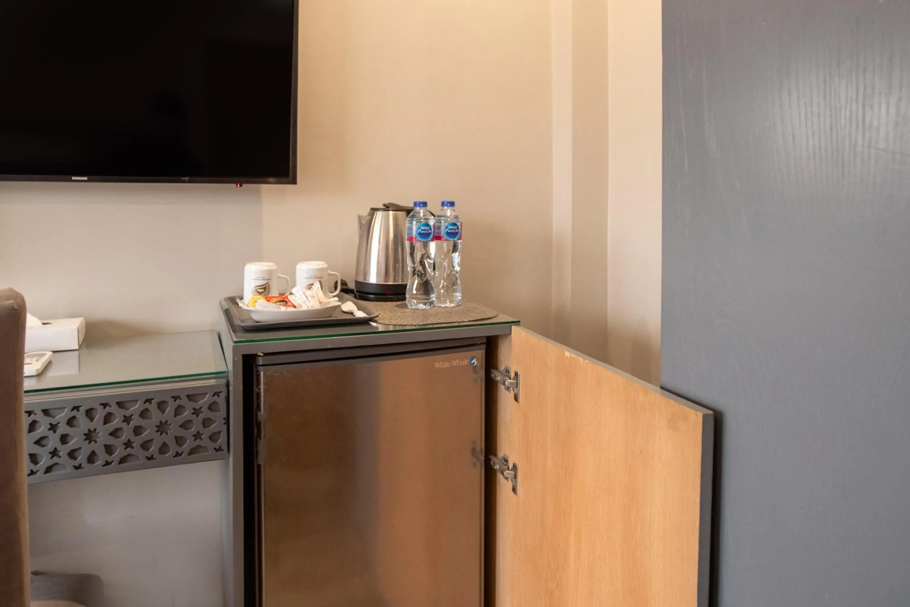 oven in Mamlouk Pyramids Hotel