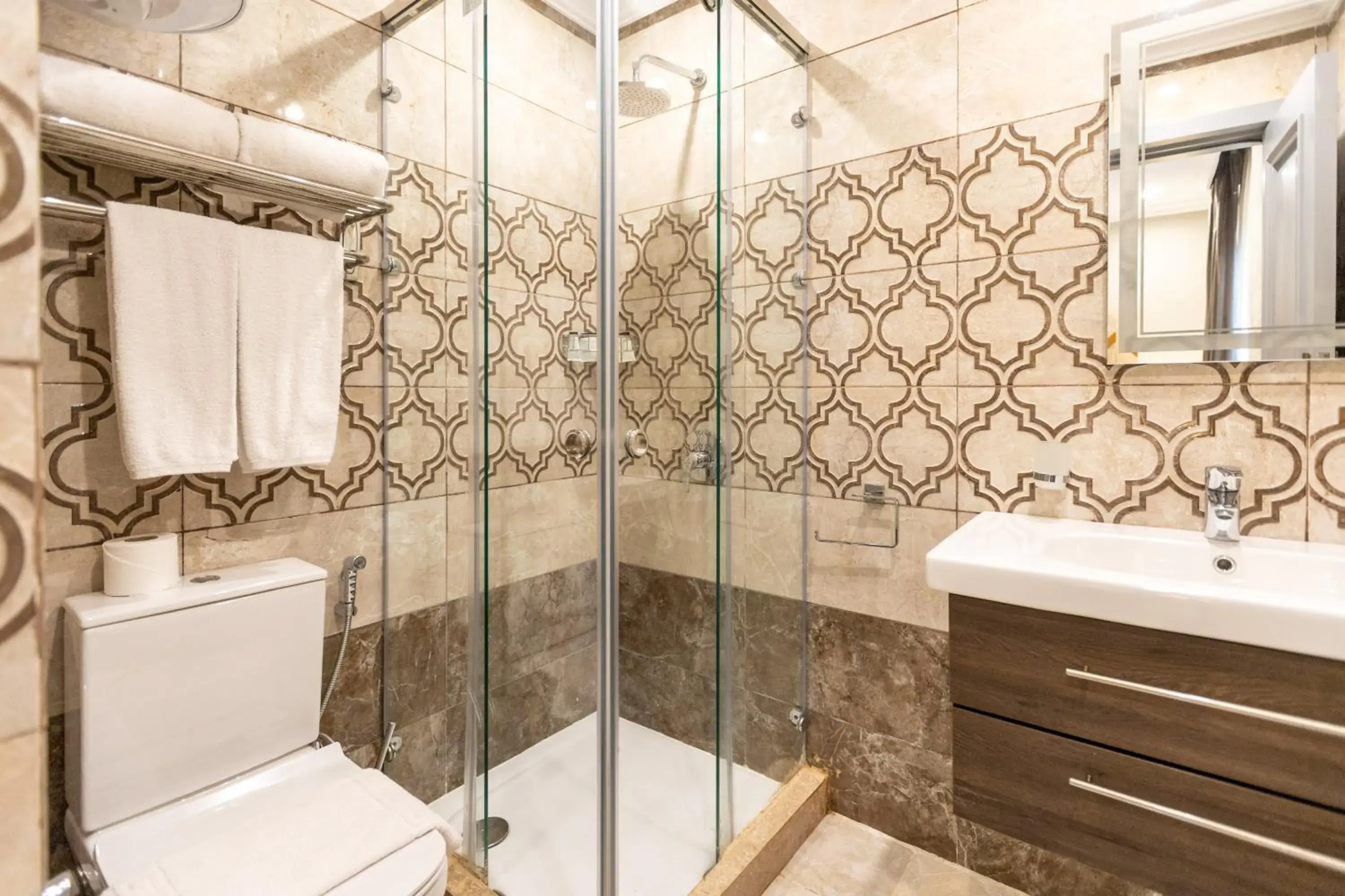 Bathroom in Mamlouk Pyramids Hotel Bathroom in Mamlouk Pyramids Hotel