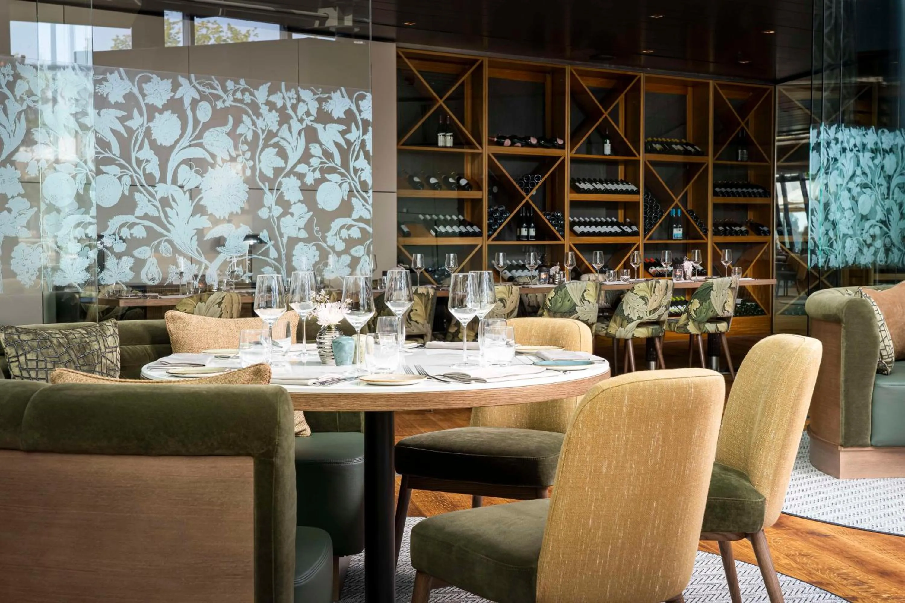 Restaurant/places to eat in Hyatt Regency Mainz