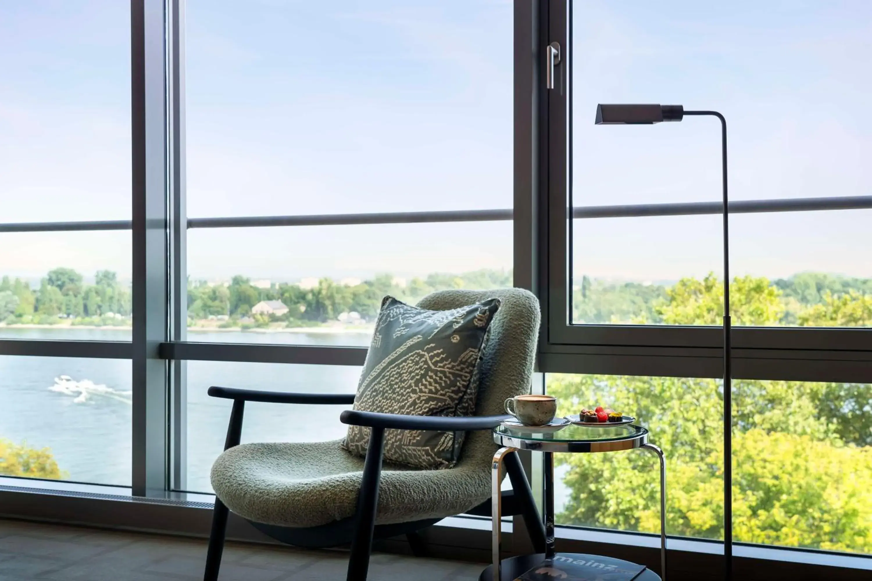 Restaurant/places to eat in Hyatt Regency Mainz Restaurant/places to eat in Hyatt Regency Mainz