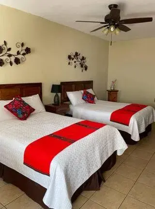 Twin Room - single occupancy in Nico Hotel Twin Room - single occupancy in Nico Hotel