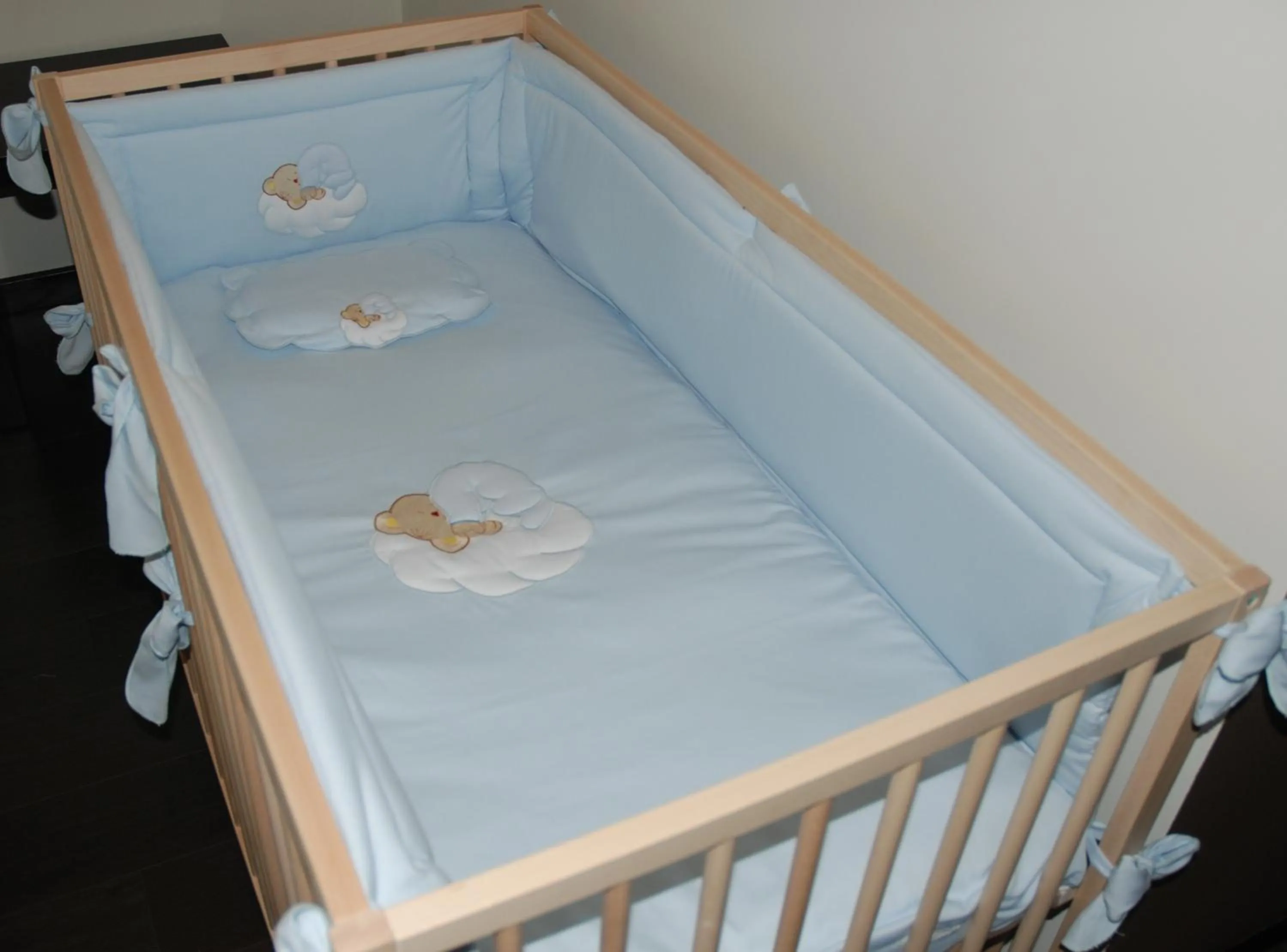 cot in Solar Dos Cáceres