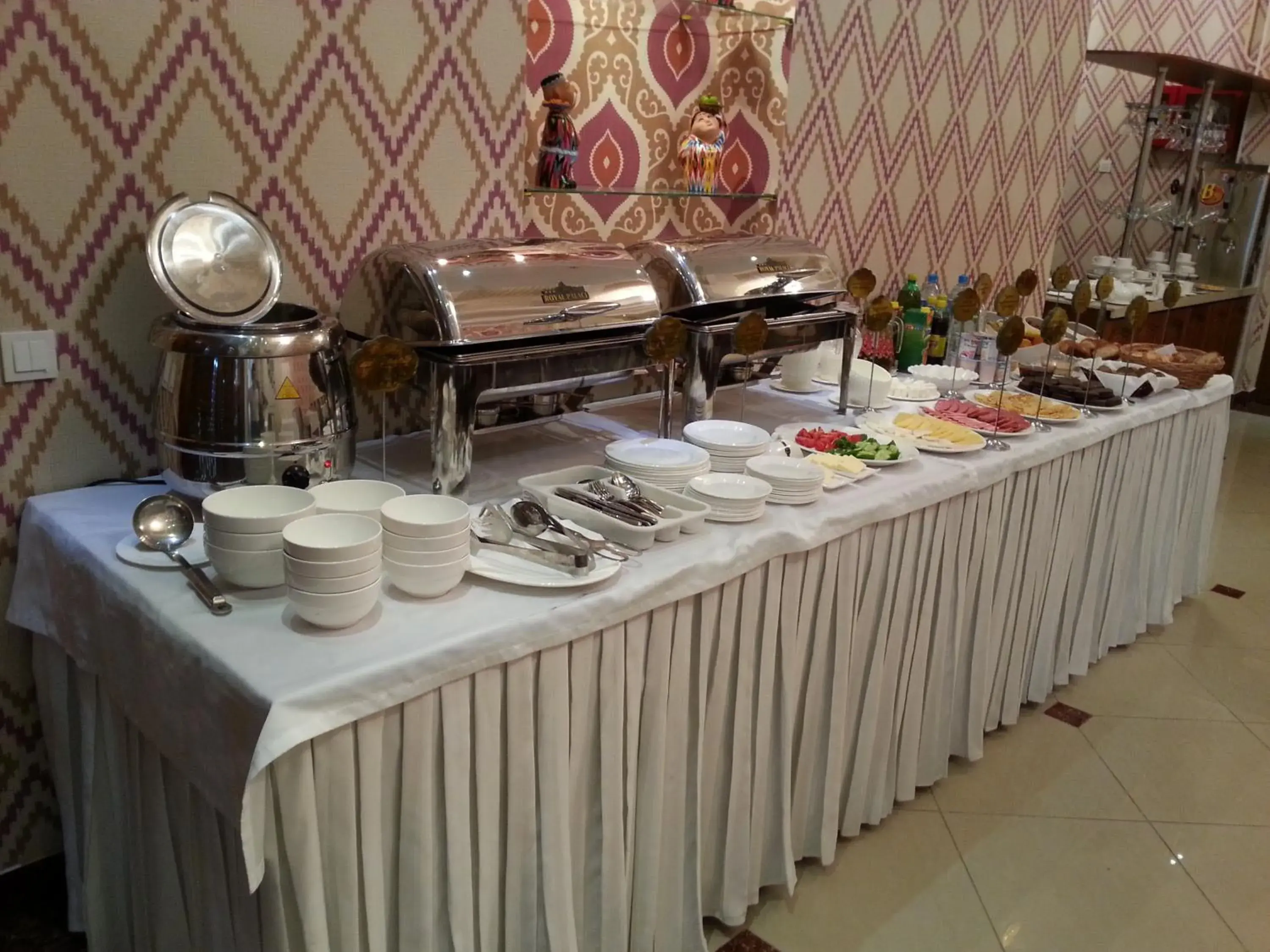 Restaurant/places to eat in Mixt Royal Palace Restaurant/places to eat in Mixt Royal Palace