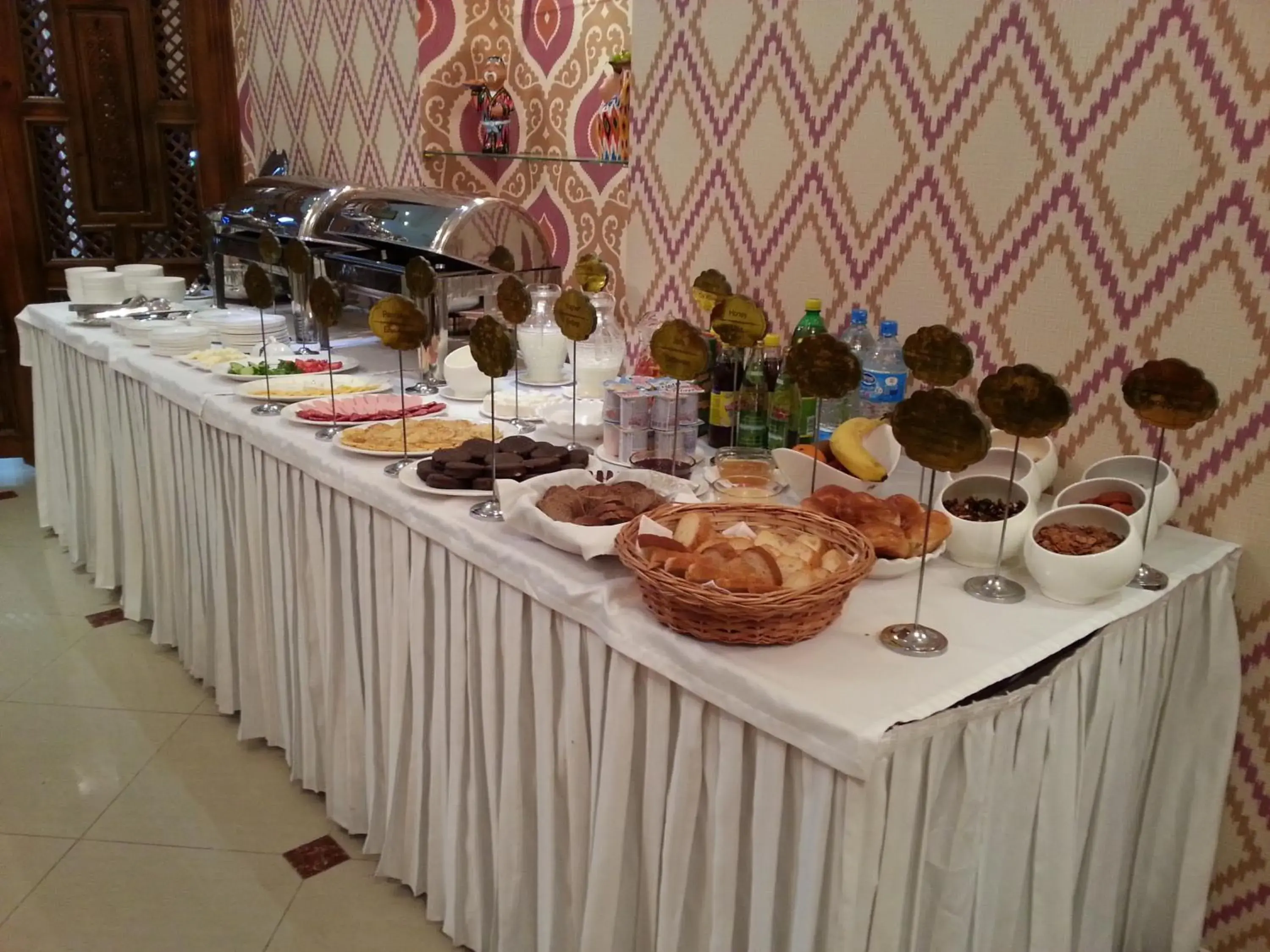 Restaurant/places to eat in Mixt Royal Palace Restaurant/places to eat in Mixt Royal Palace