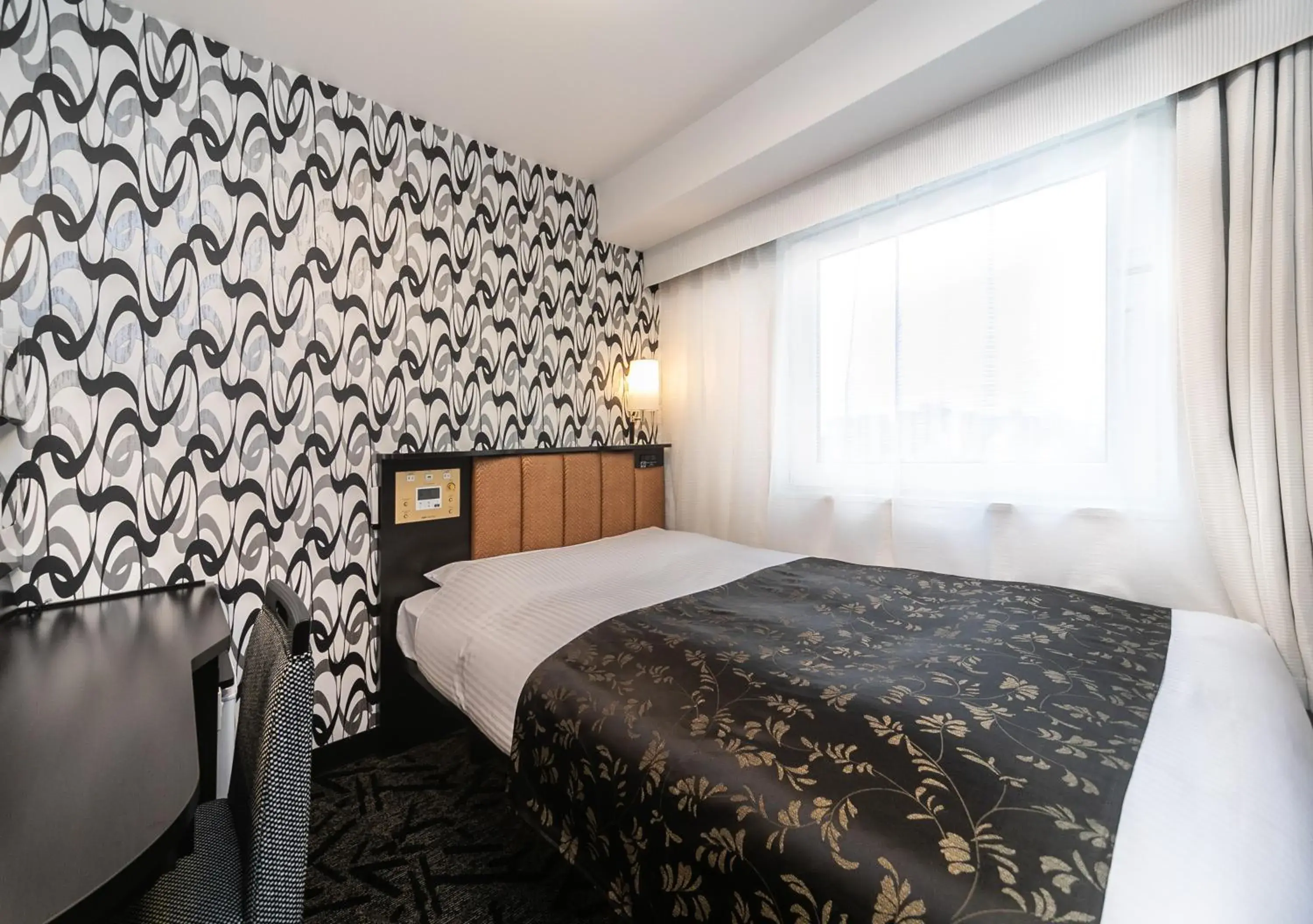 Photo of the whole room, Bed in APA Hotel Namba Shinsaibashi Nishi Photo of the whole room, Bed in APA Hotel Namba Shinsaibashi Nishi