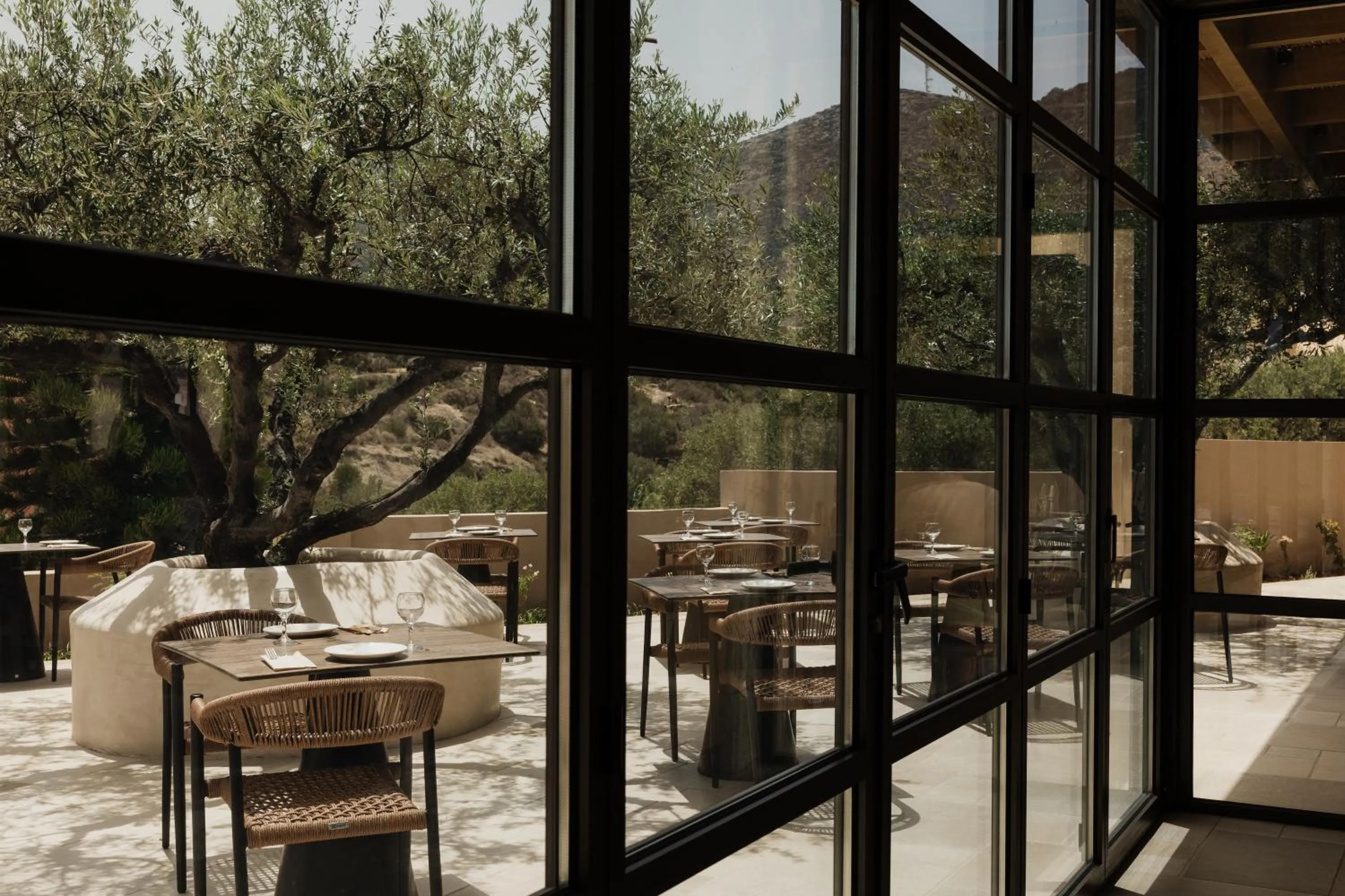 Restaurant/places to eat in Momi Slow Living Hotel