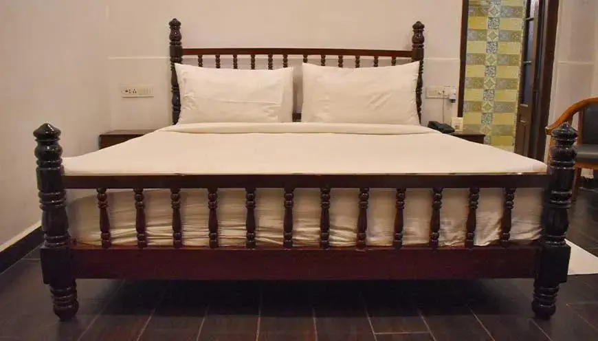 Bed in WelcomHeritage Badi Kothi Bed in WelcomHeritage Badi Kothi