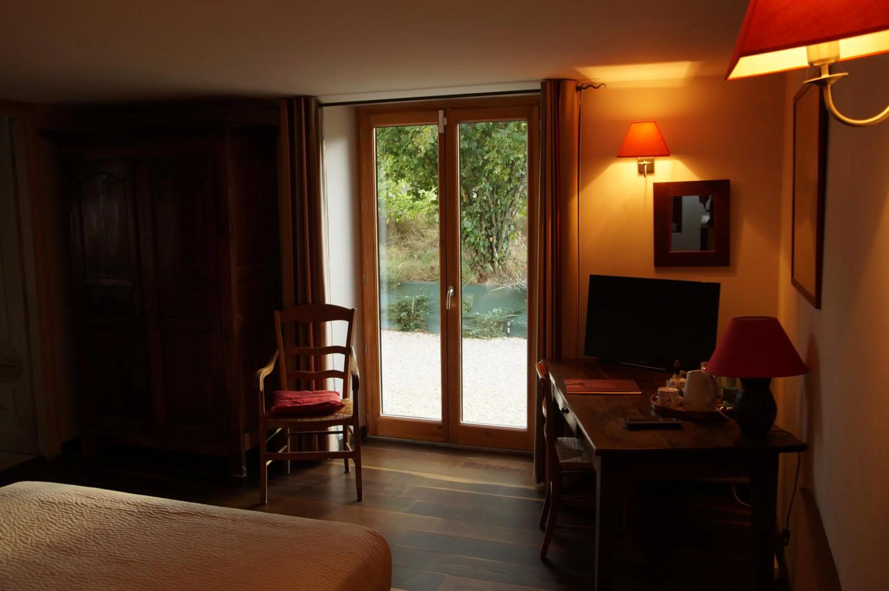 Landmark view, Bed in Le Grand Noë