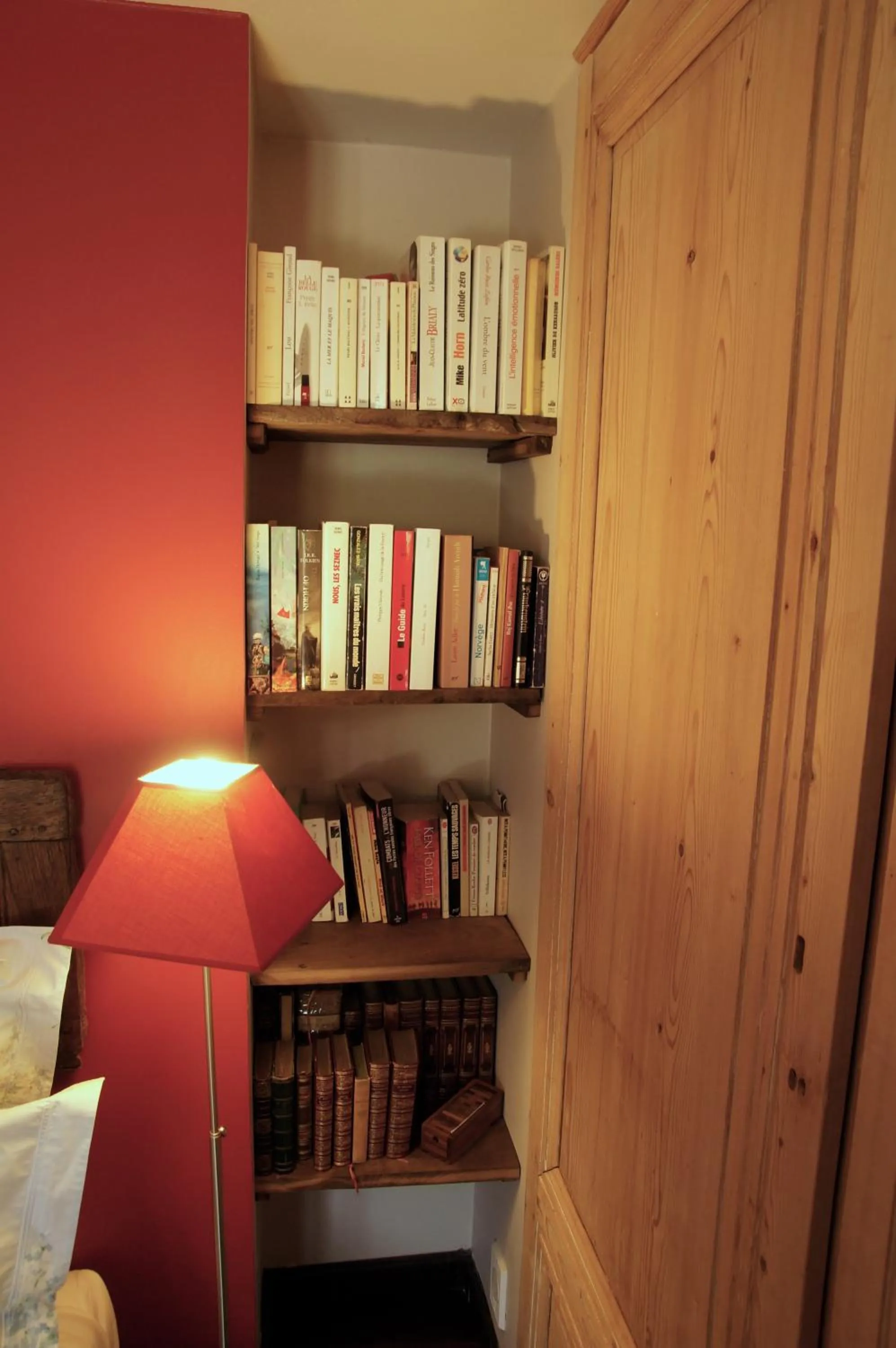 Library in Le Grand Noë