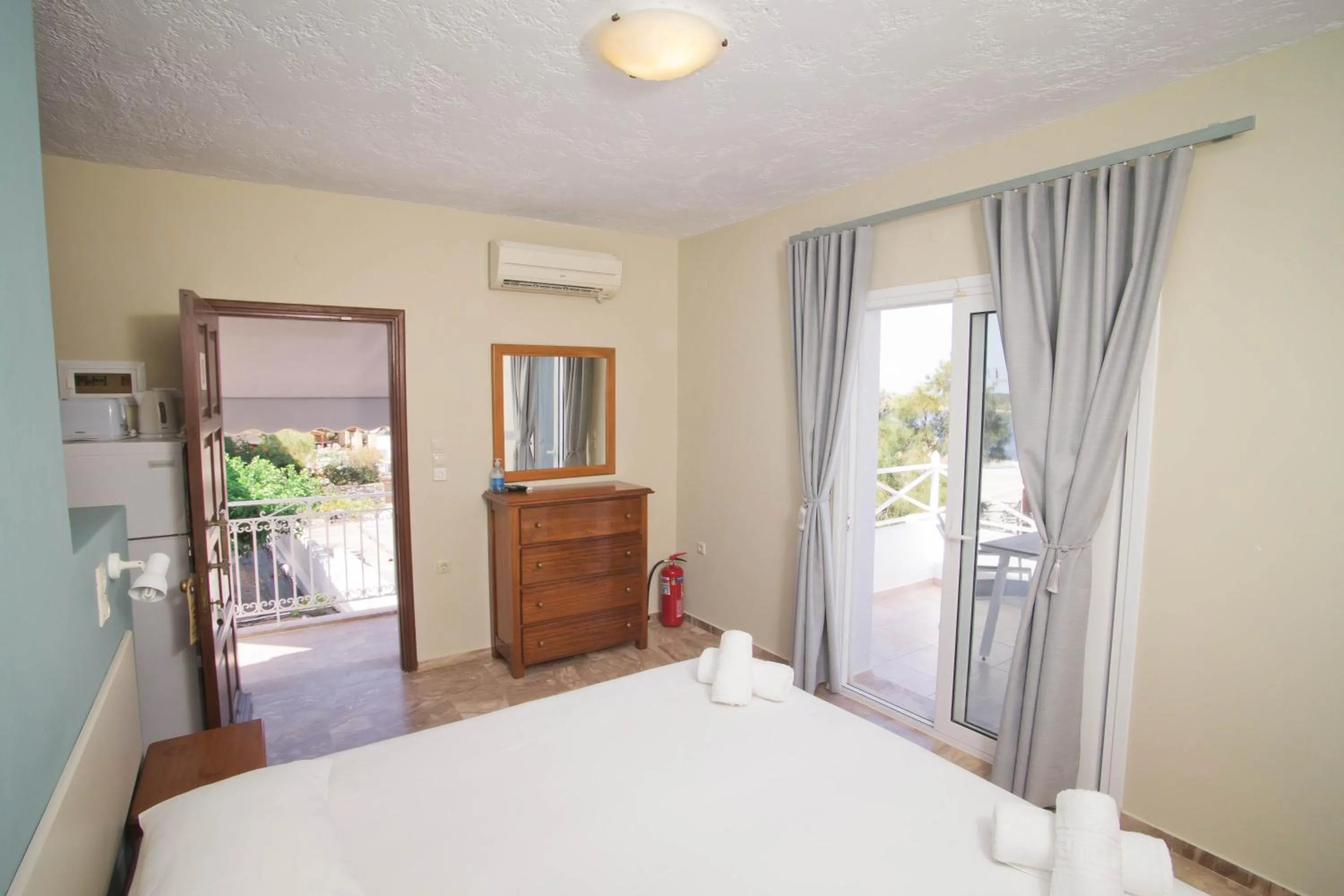 Bed in Acropolis Hotel