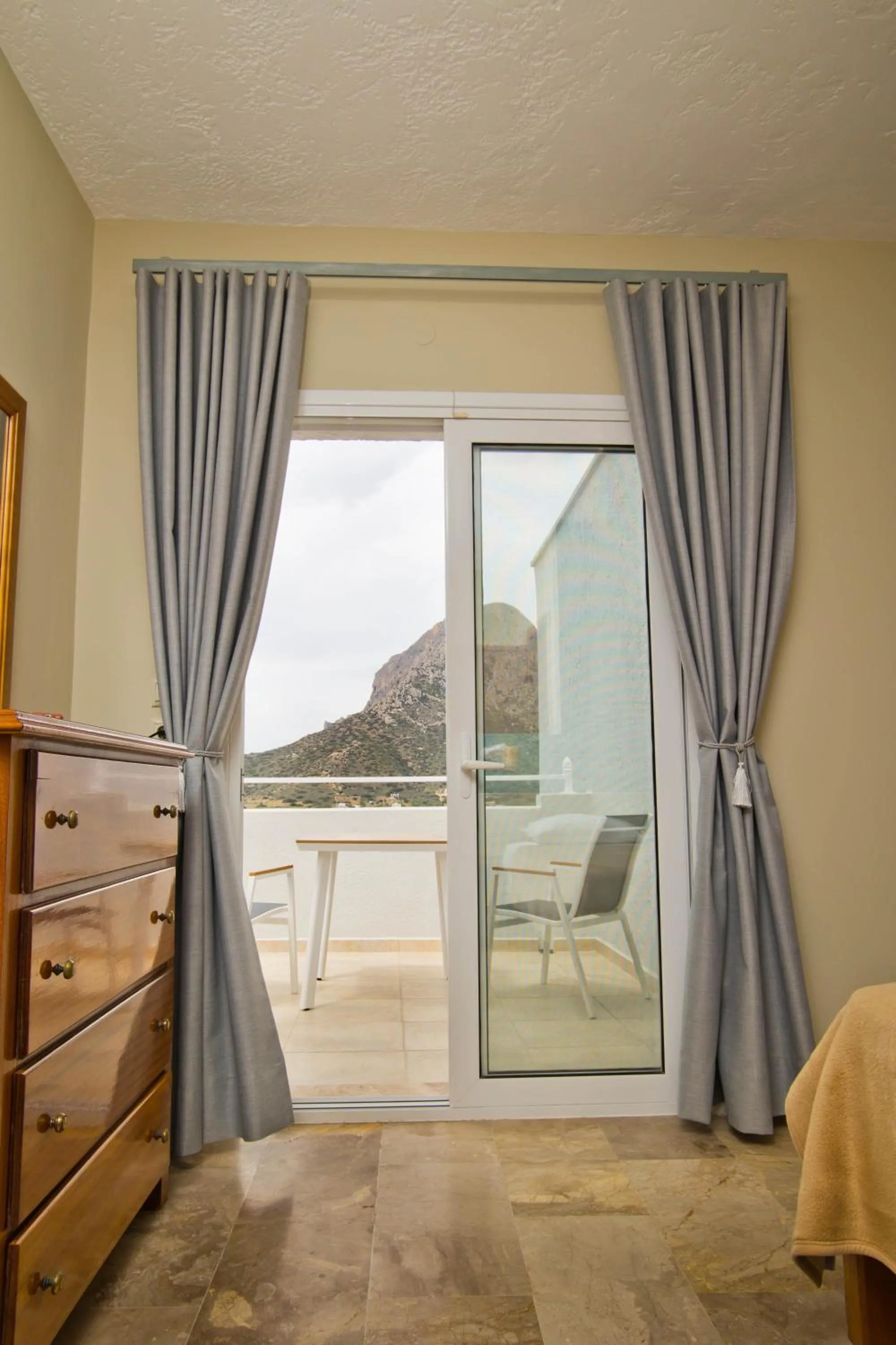 Bed in Acropolis Hotel