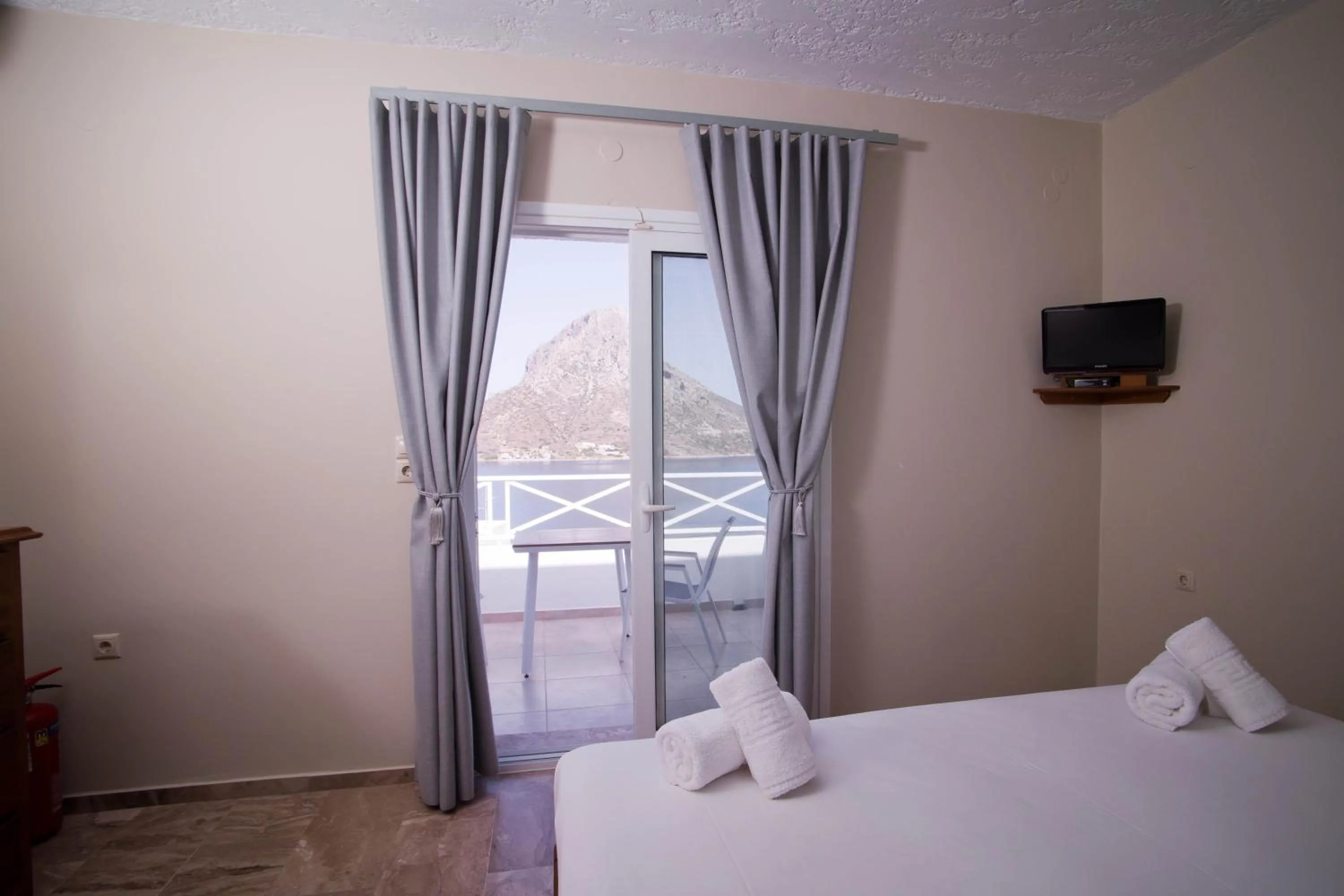 Bed in Acropolis Hotel