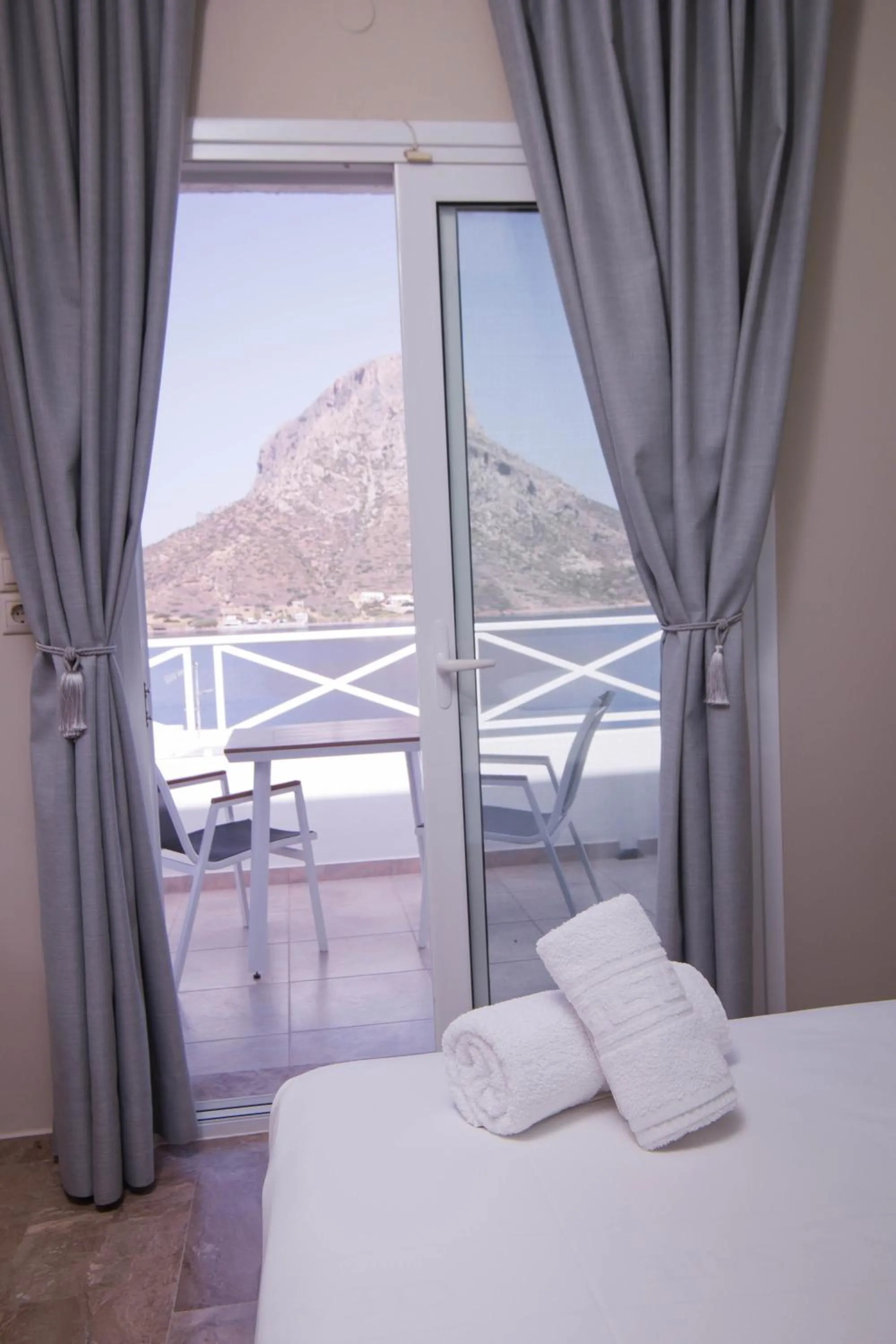 Bed in Acropolis Hotel