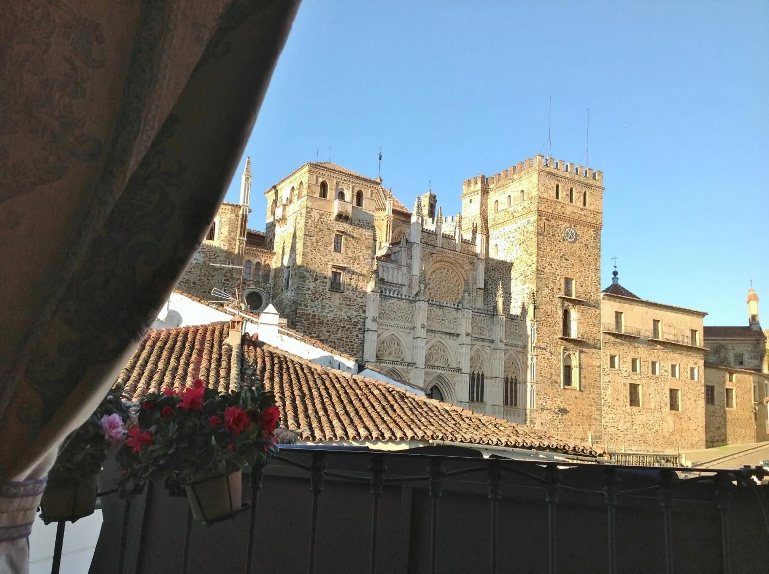 Double Room with Balcony in Hostal Cerezo 2 Double Room with Balcony in Hostal Cerezo 2