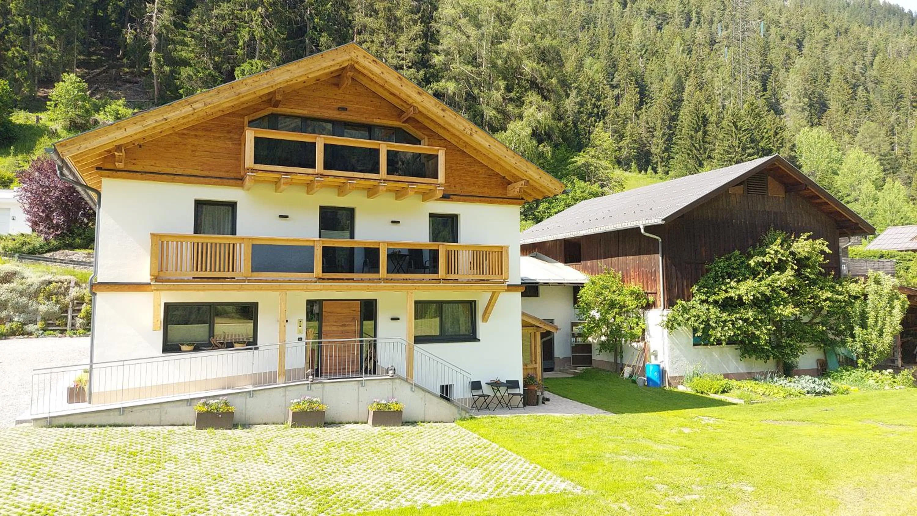 Viktors Apartments
