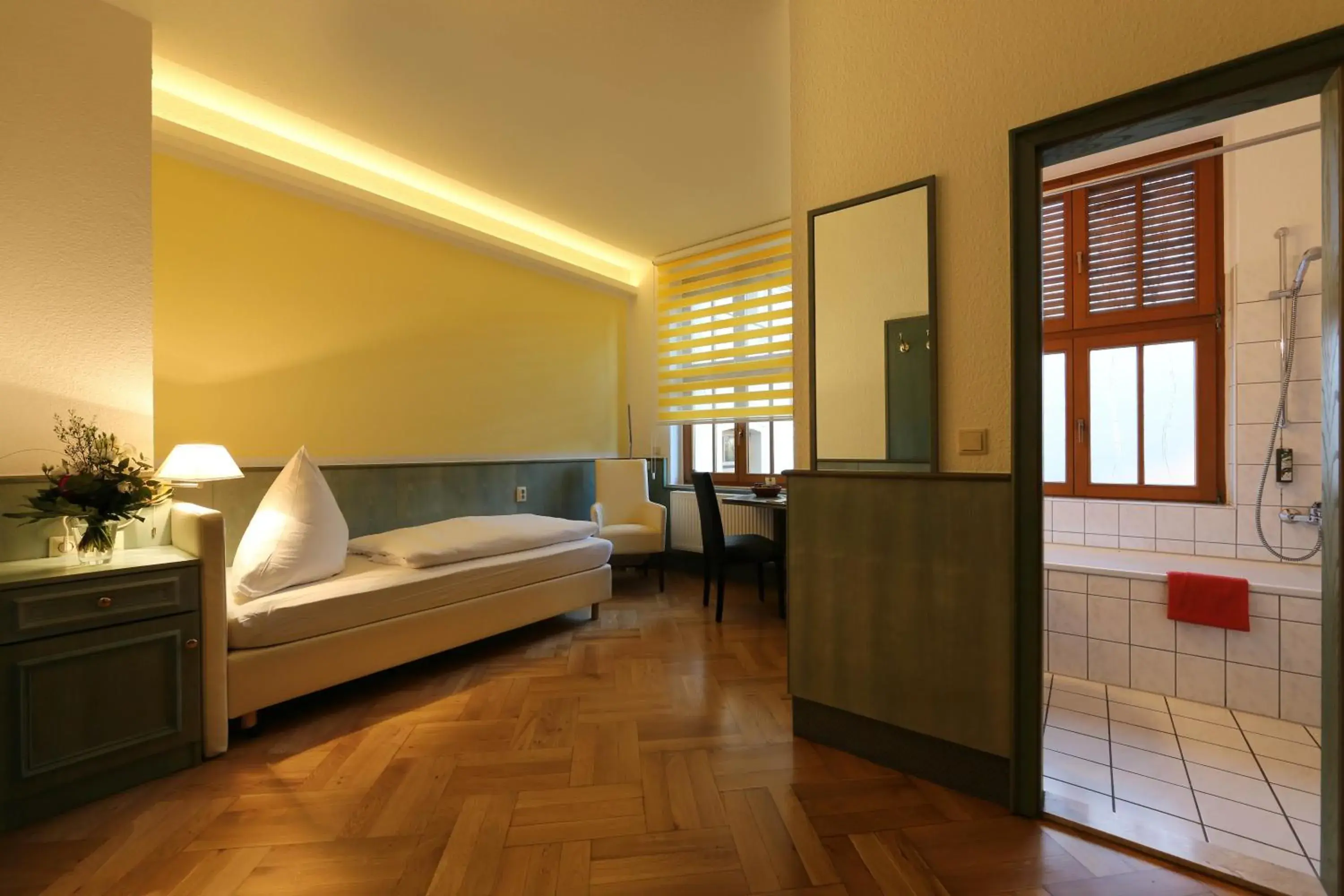 Single Room in Parkhotel Plauen Single Room in Parkhotel Plauen