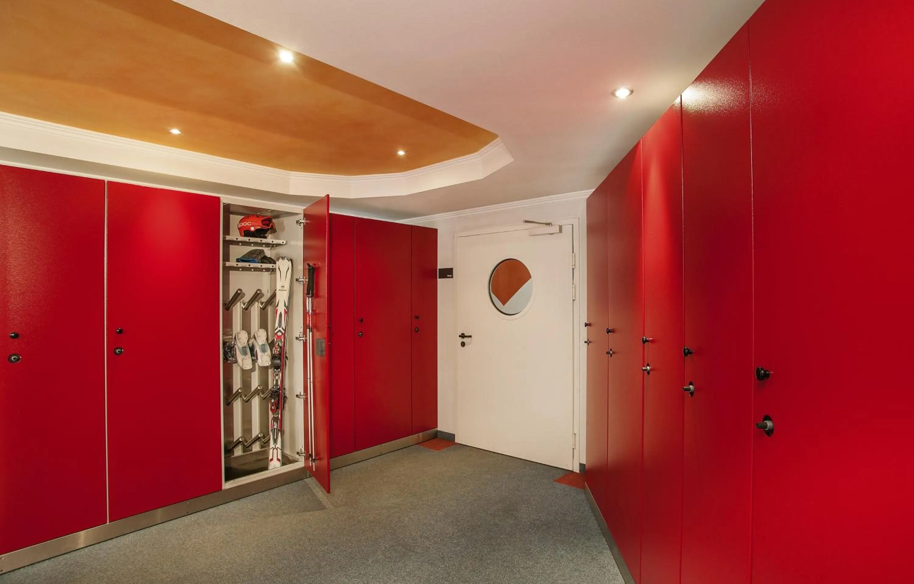 Skiing in Apparthotel Talhof, Restaurant, Pool und Spa