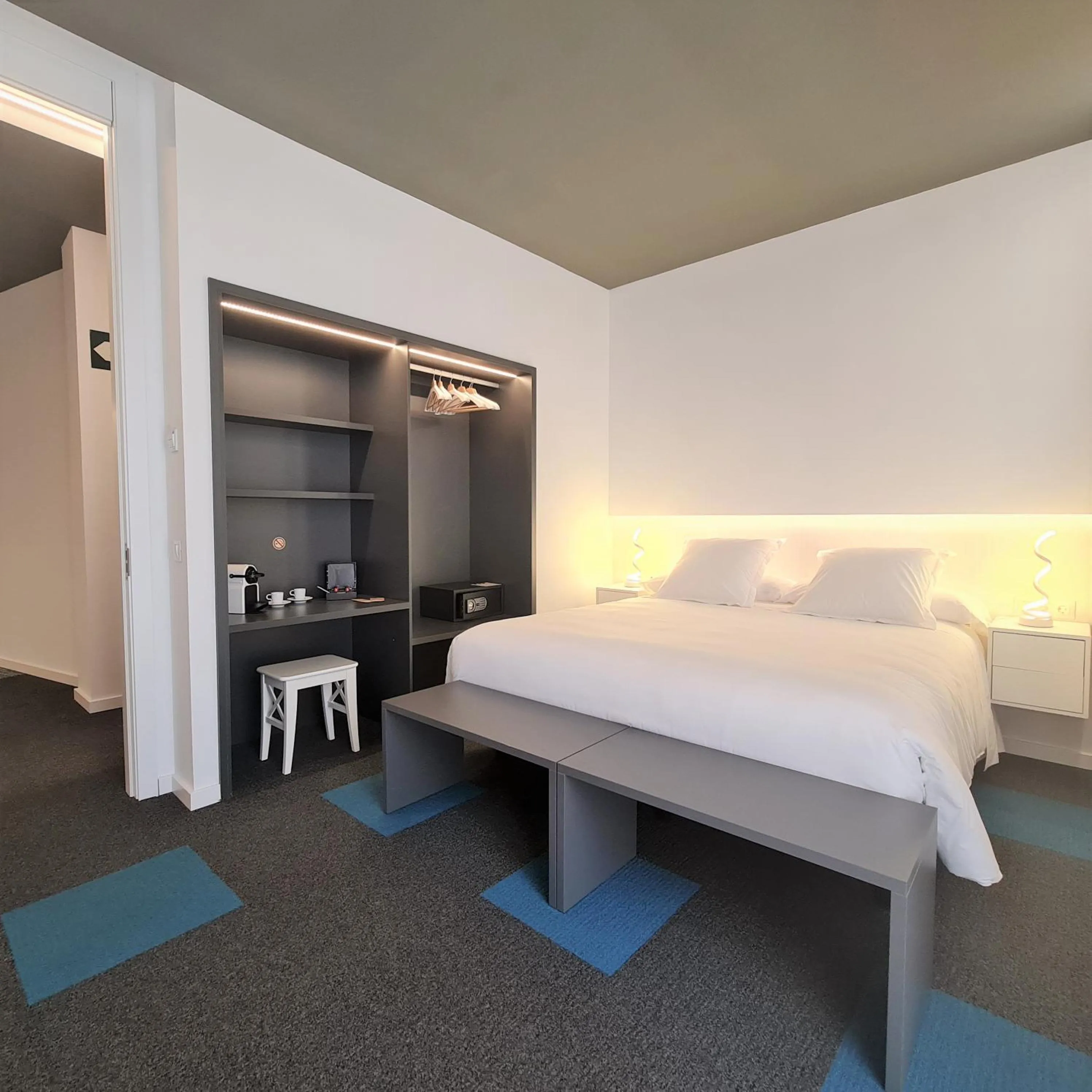 Bed in PLAZA VIEW