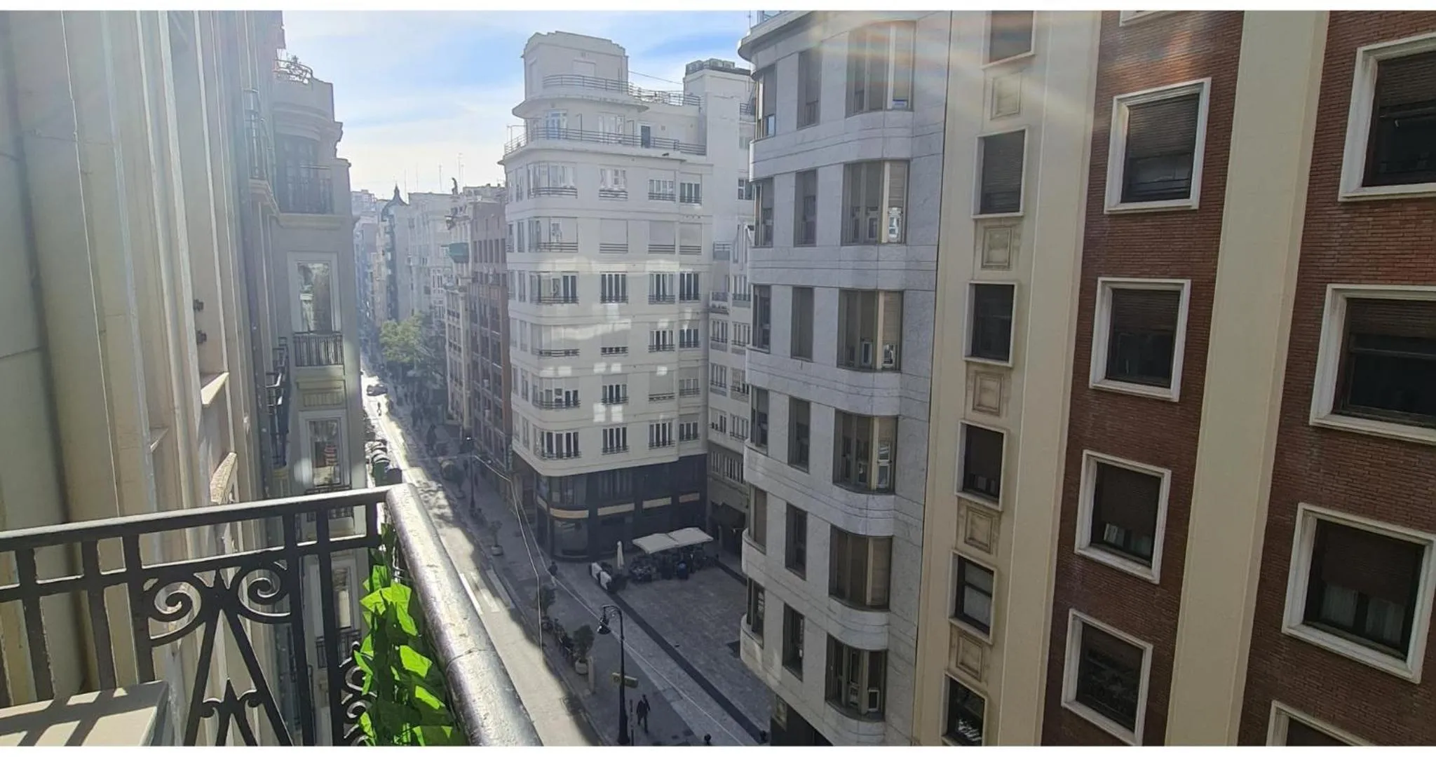 PLAZA VIEW