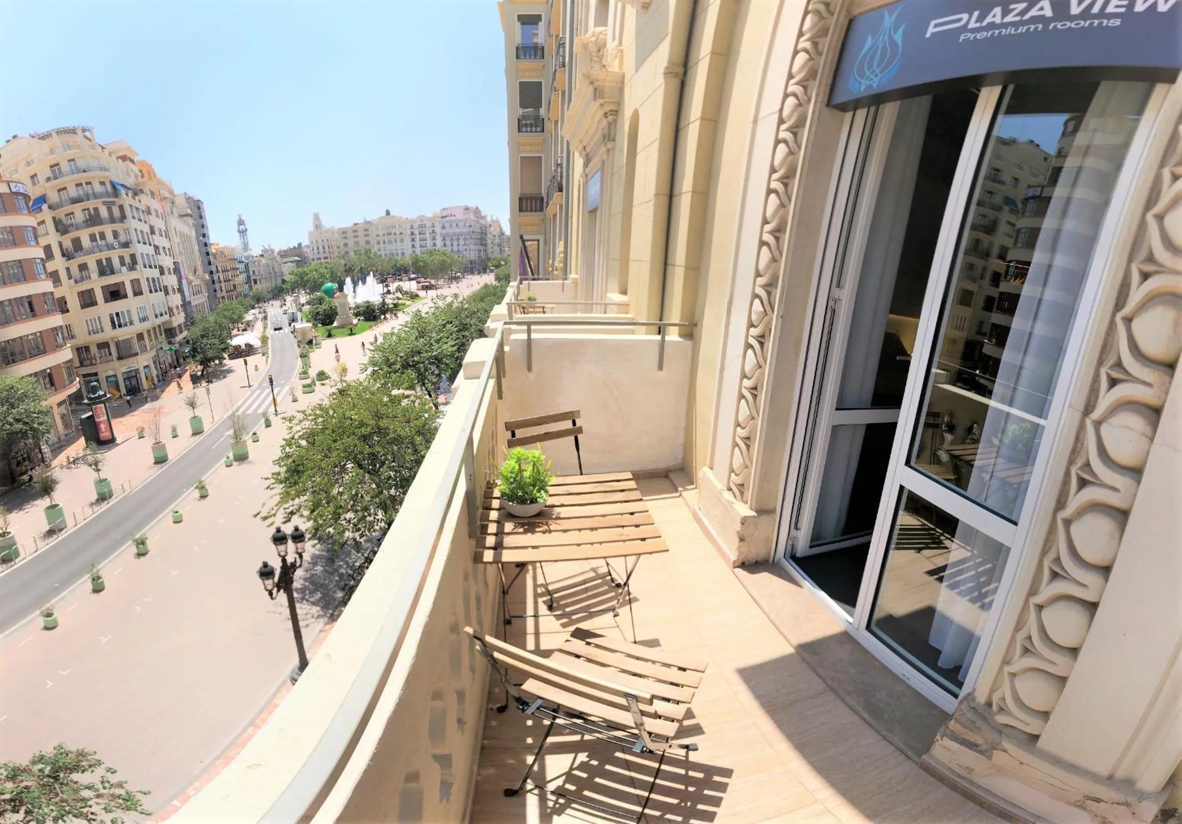 PLAZA VIEW