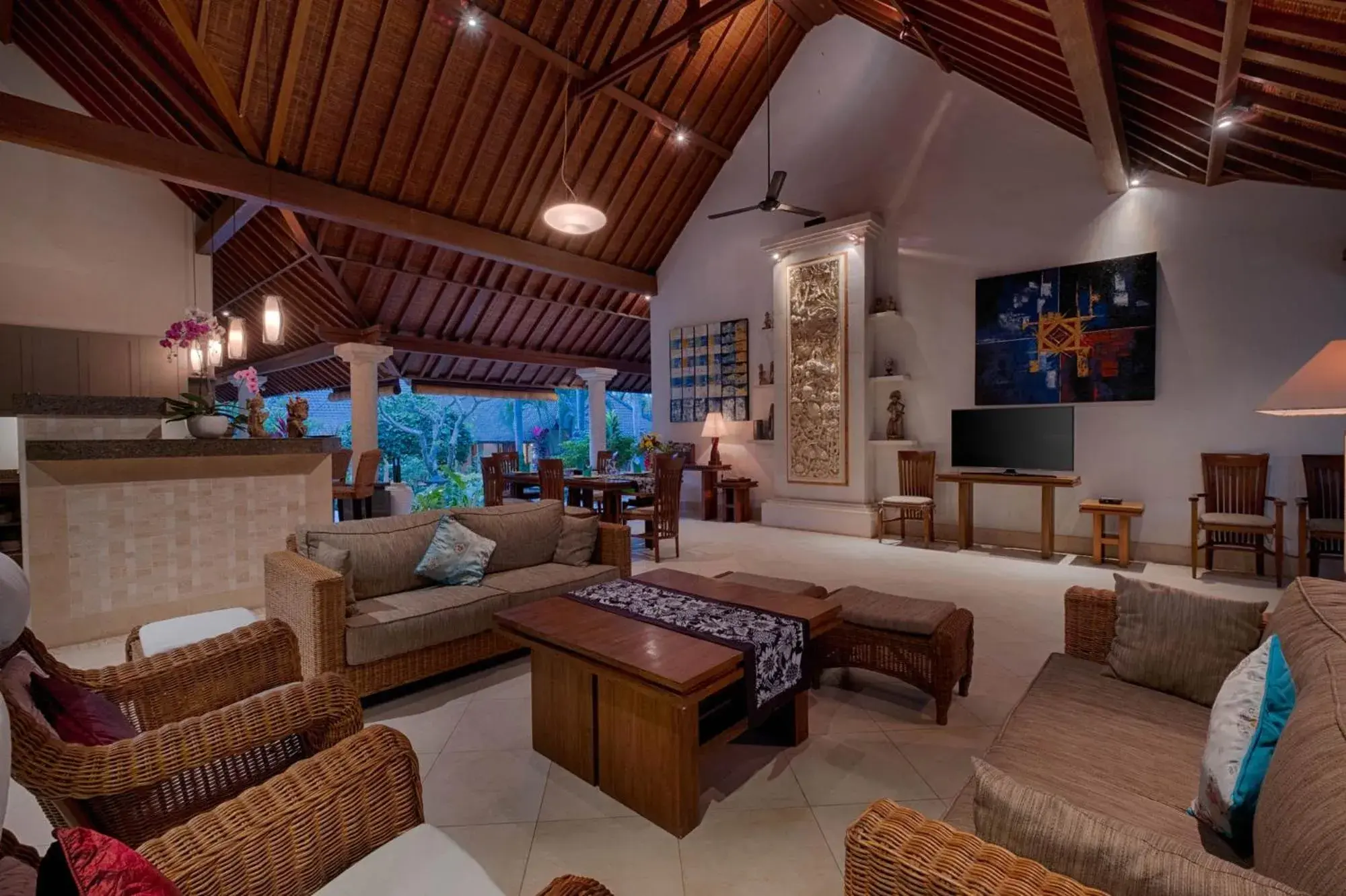 Four-Bedroom Villa with Private Pool and Garden View in Kutus Kutus Estuary Saba Beach Four-Bedroom Villa with Private Pool and Garden View in Kutus Kutus Estuary Saba Beach