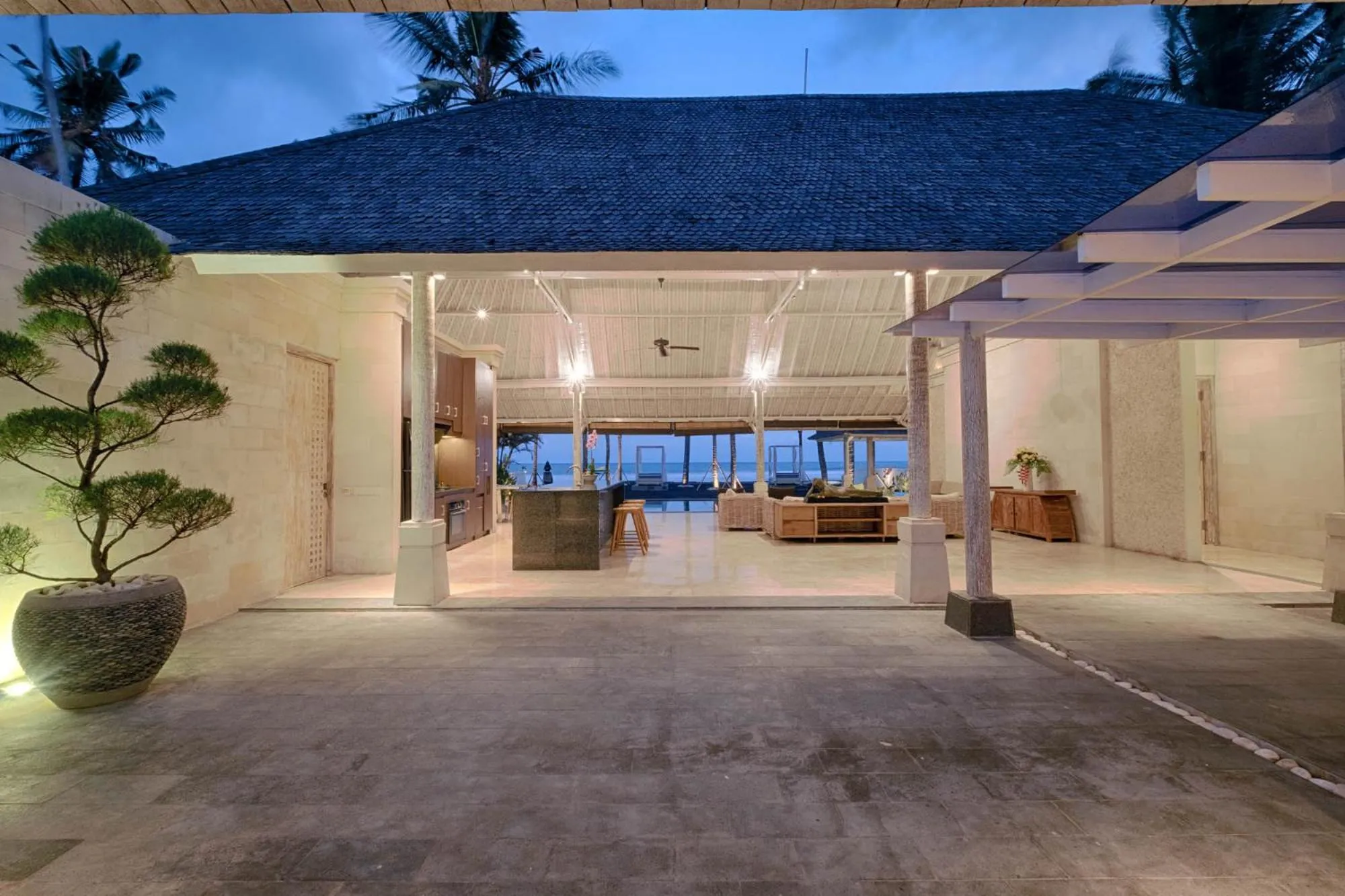 Property building in Kutus Kutus Estuary Saba Beach