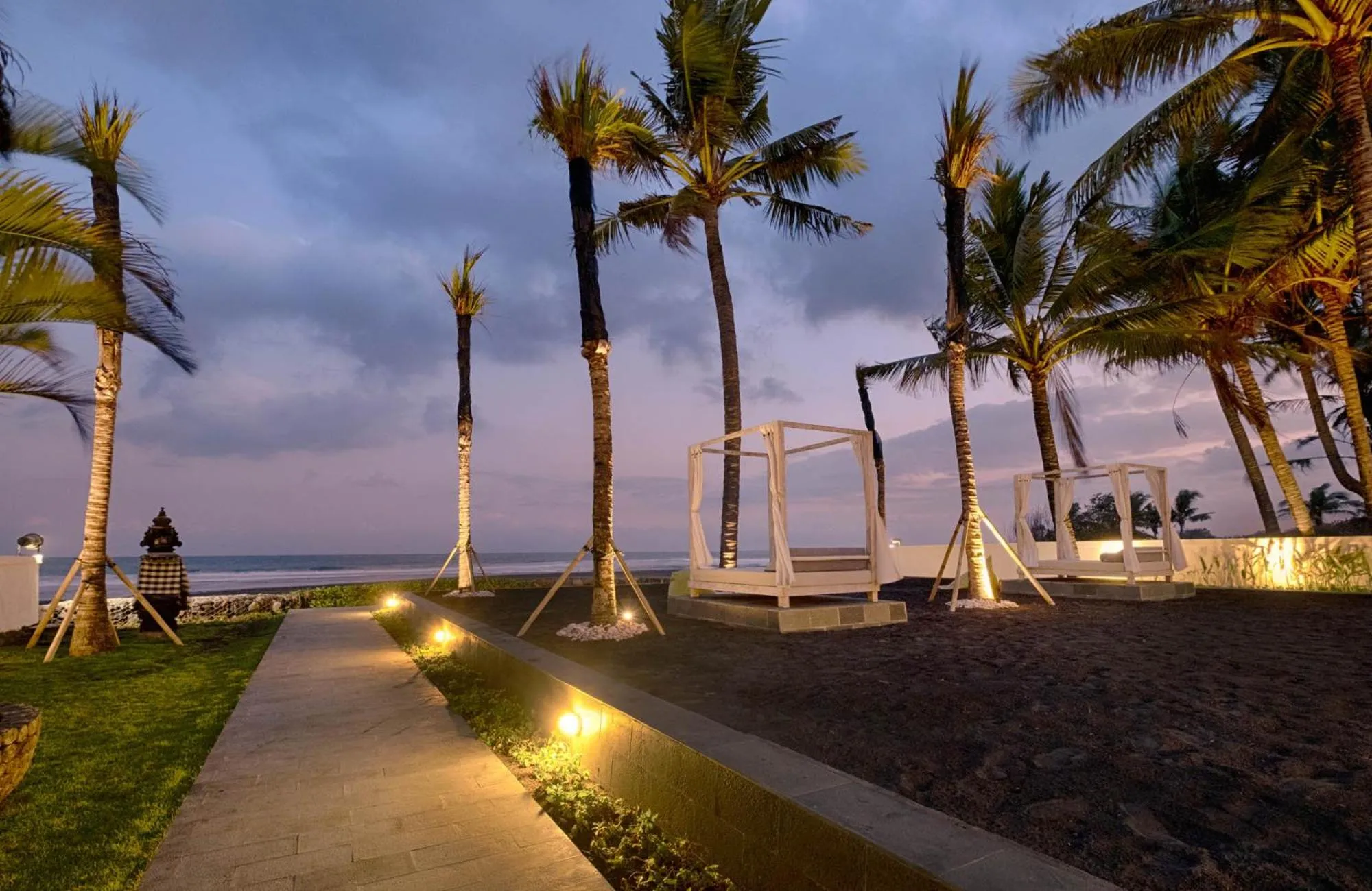 Night in Kutus Kutus Estuary Saba Beach