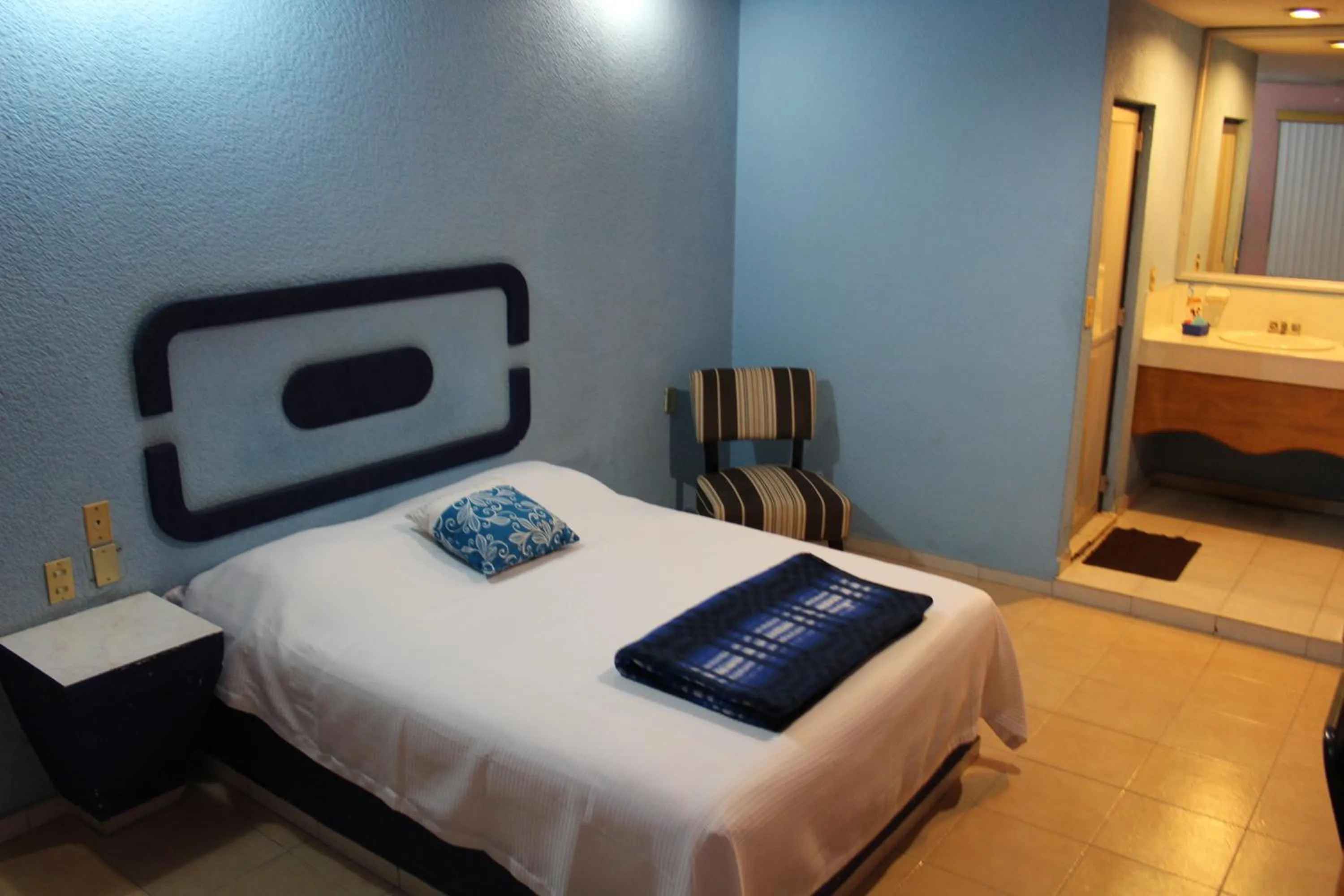 Photo of the whole room, Bed in Posada San José, Hotel