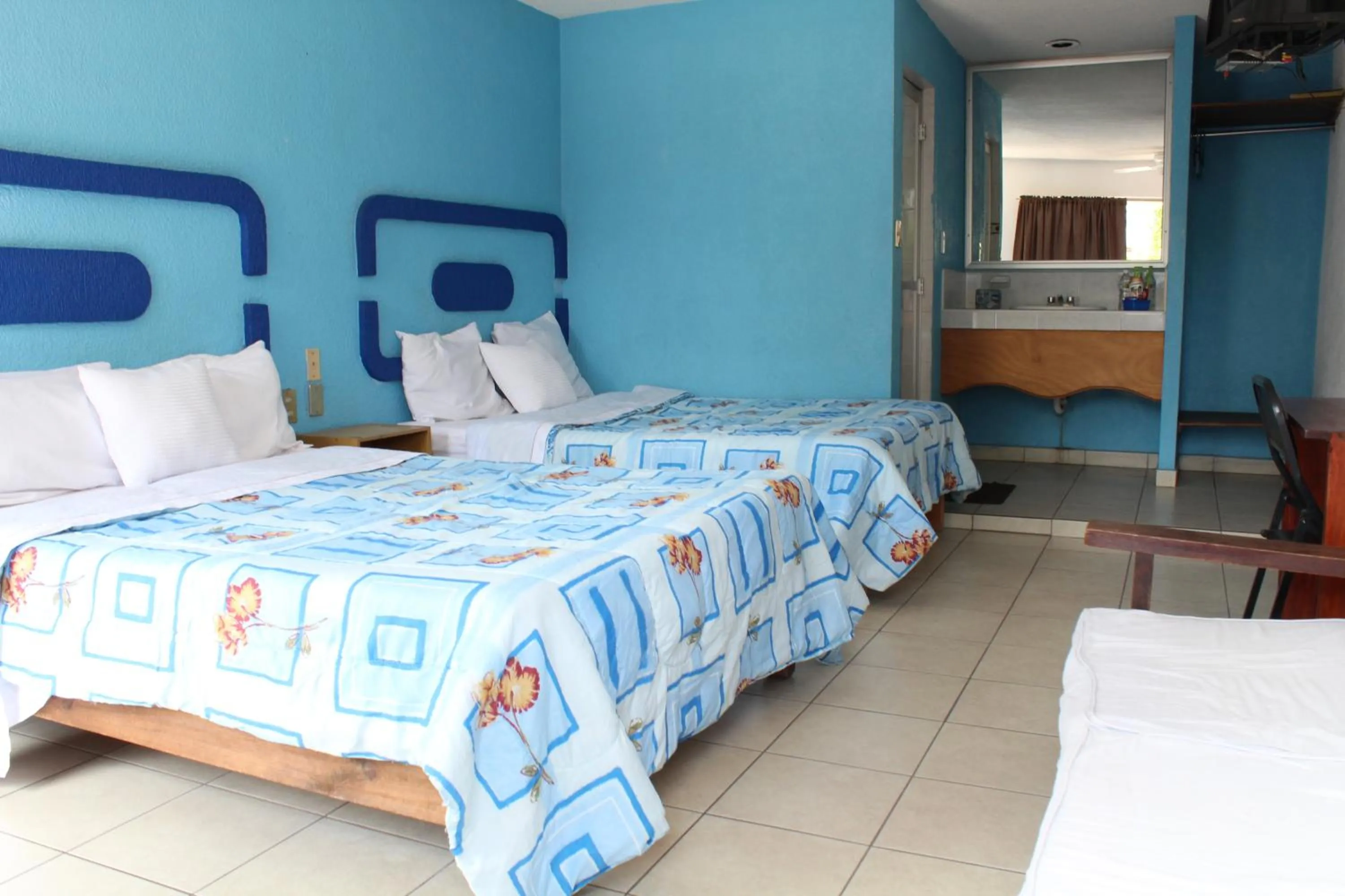 Photo of the whole room, Bed in Posada San José, Hotel