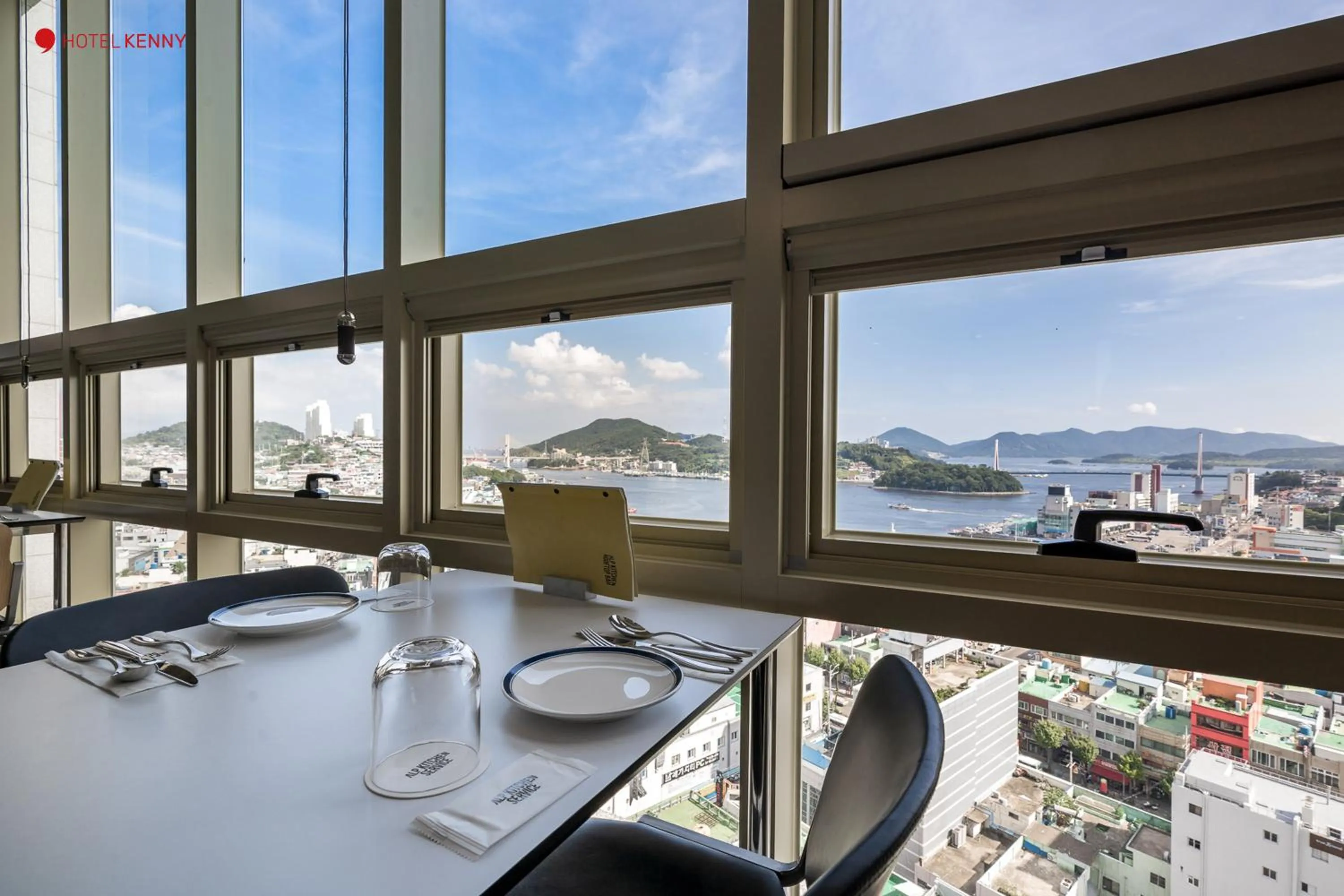Restaurant/places to eat in Hotel Kenny Yeosu