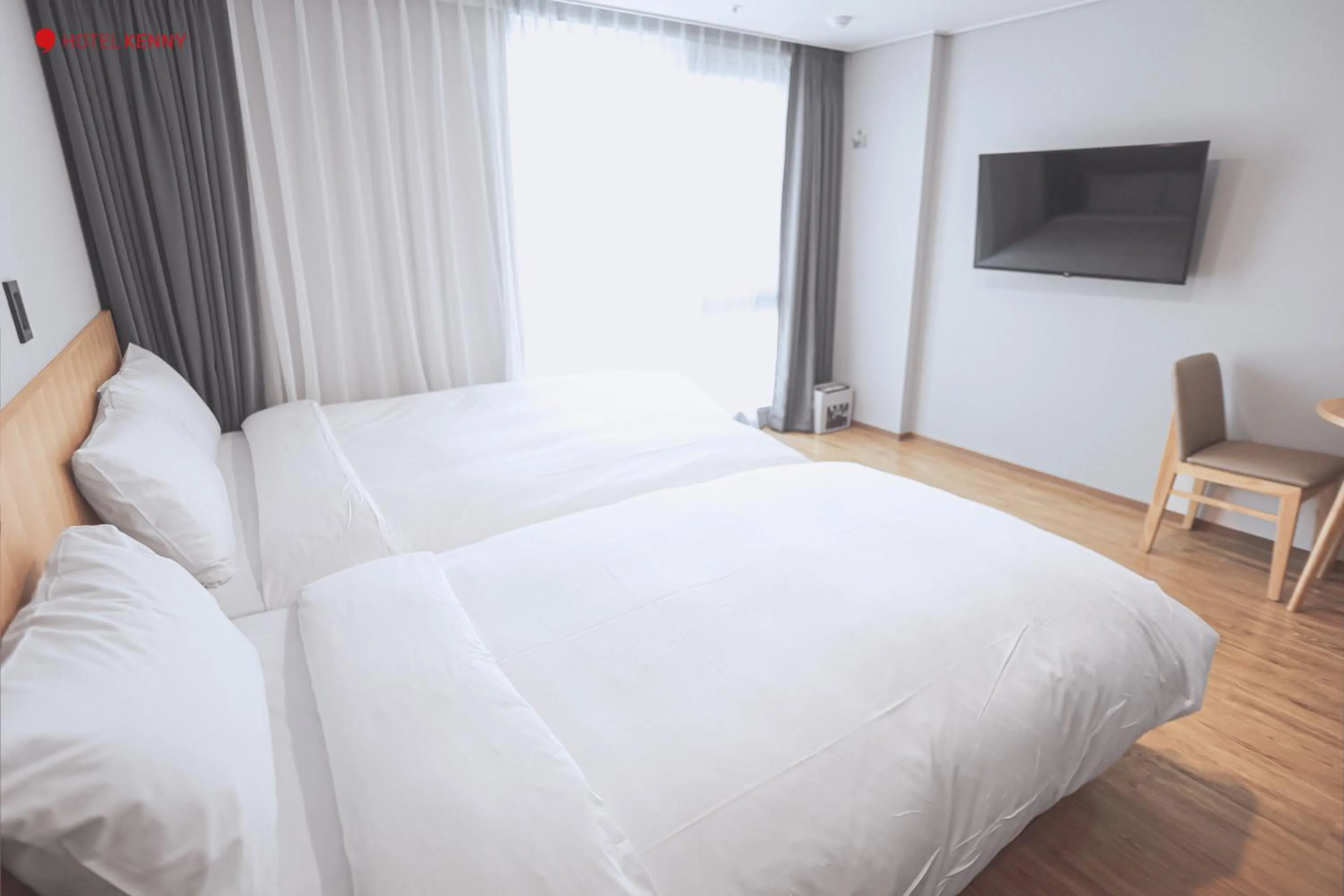 Bedroom, Bed in Hotel Kenny Yeosu