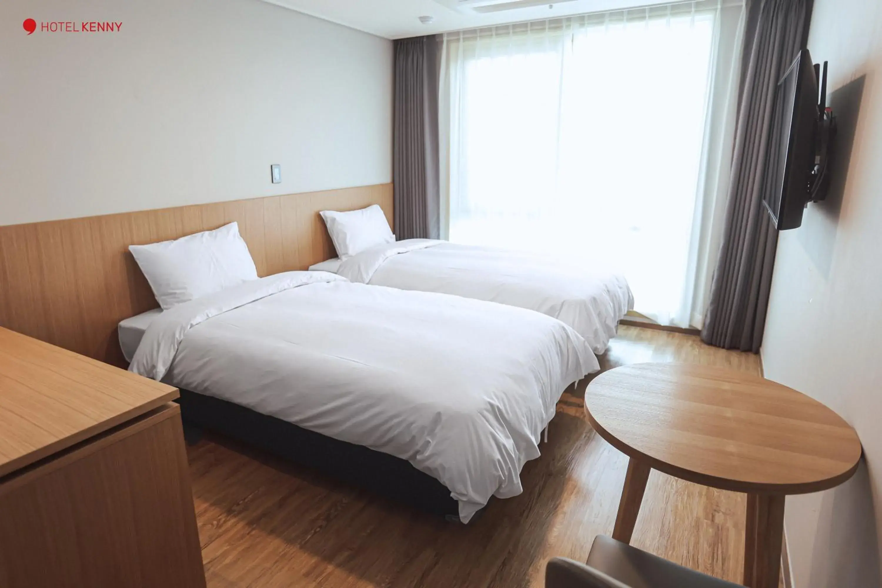 Bedroom, Bed in Hotel Kenny Yeosu Bedroom, Bed in Hotel Kenny Yeosu