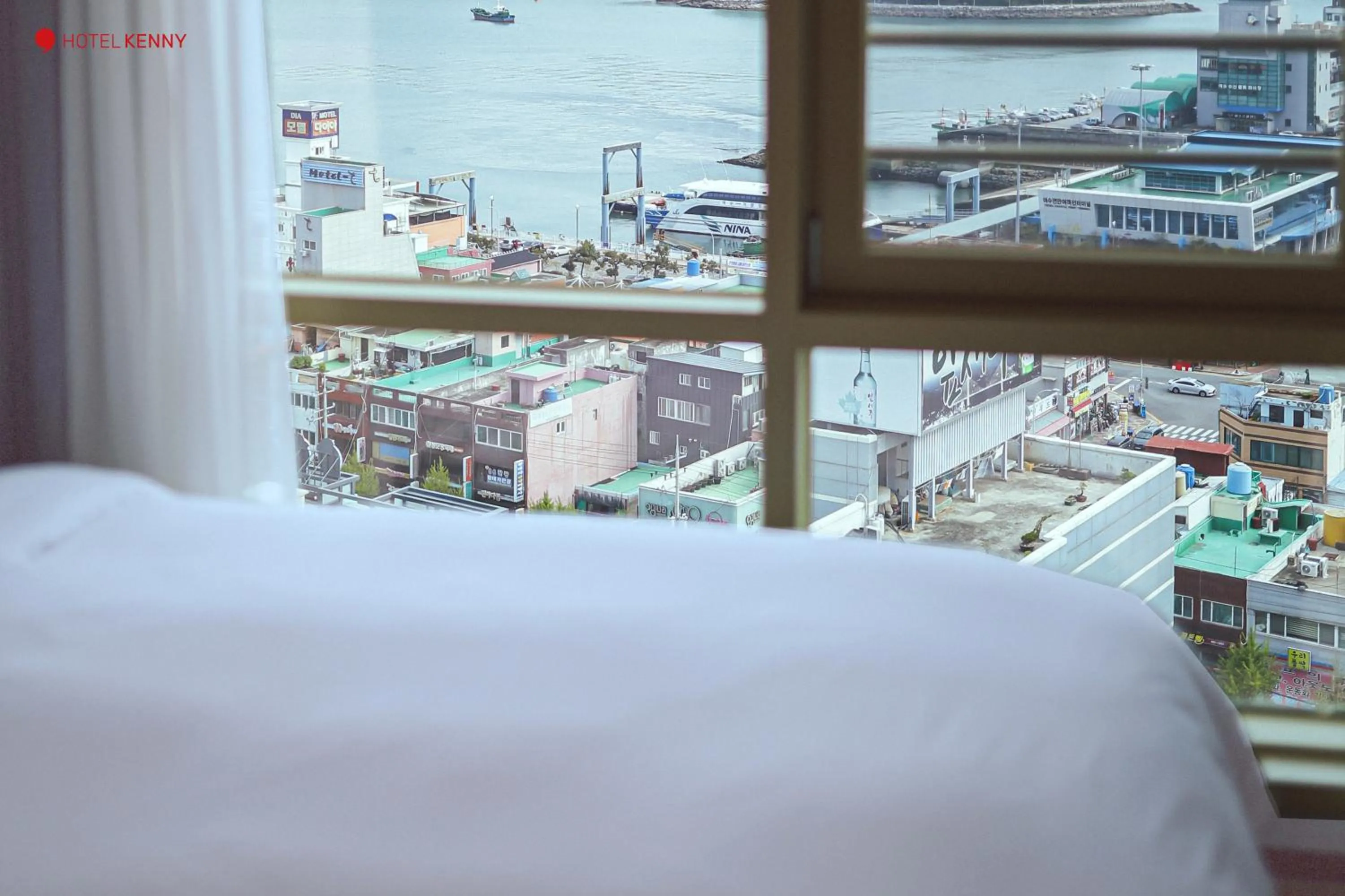 Sea view, Bed in Hotel Kenny Yeosu