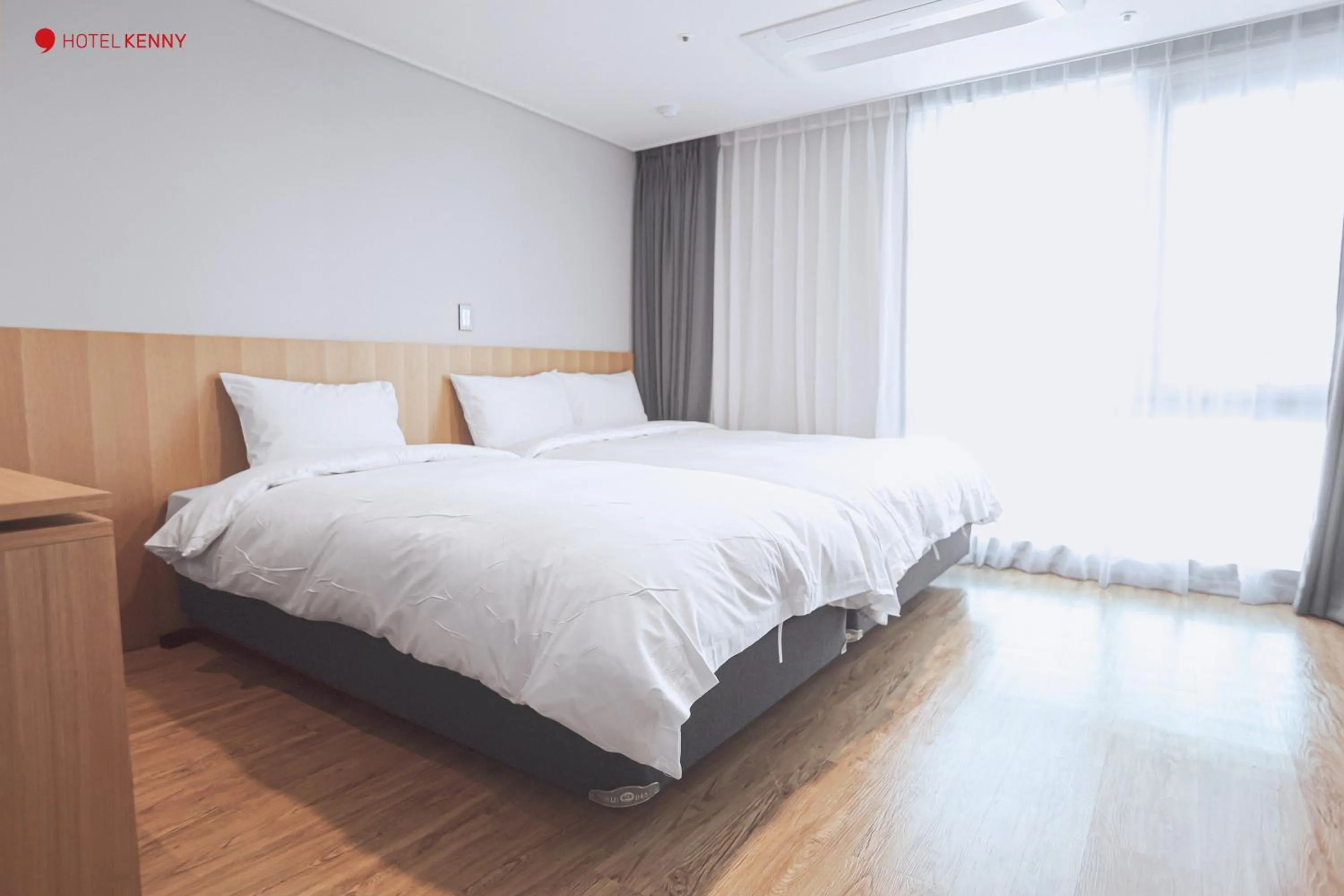 Bedroom, Bed in Hotel Kenny Yeosu