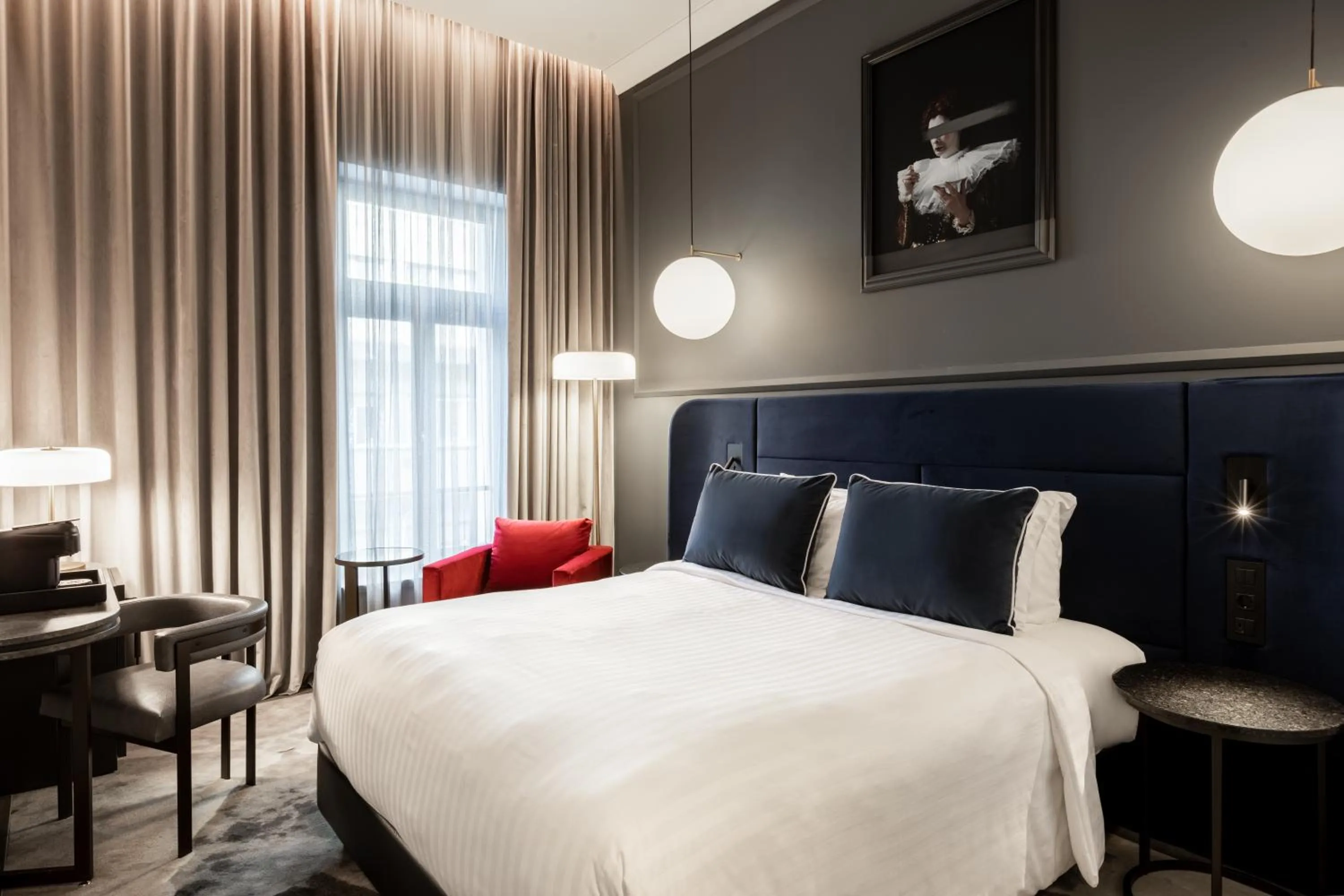 Bedroom, Bed in The Marmorosch Bucharest, Autograph Collection