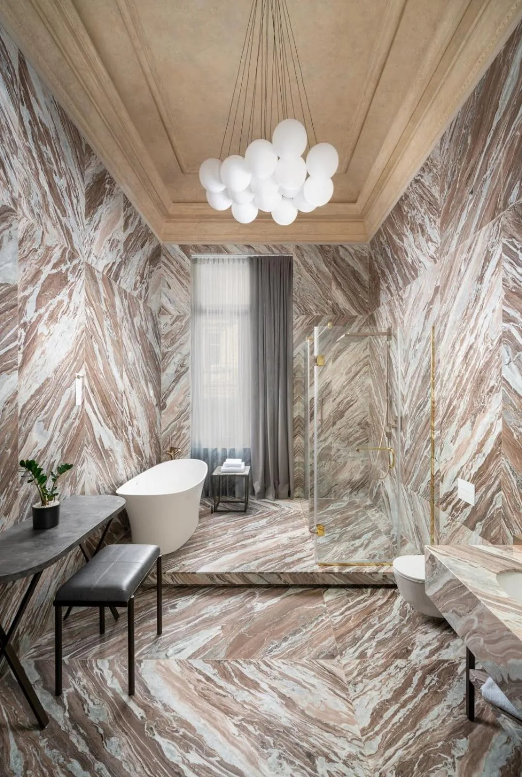 Shower in The Marmorosch Bucharest, Autograph Collection